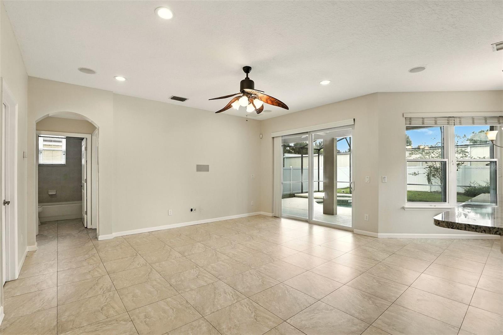 Image 9 of 45 For 2923 Spring Heather Place