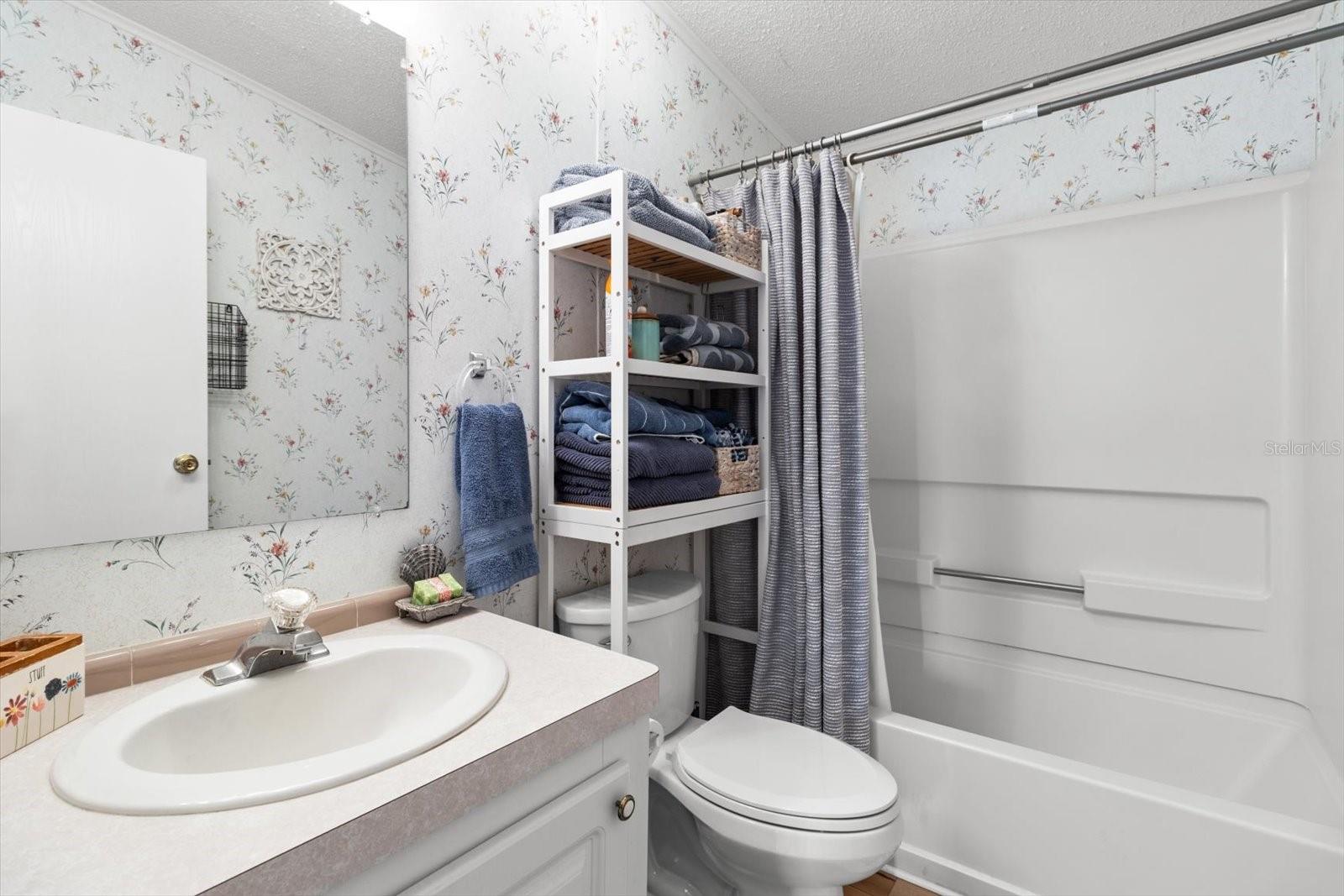 Image 23 of 42 For 7694 Dinsmore Street
