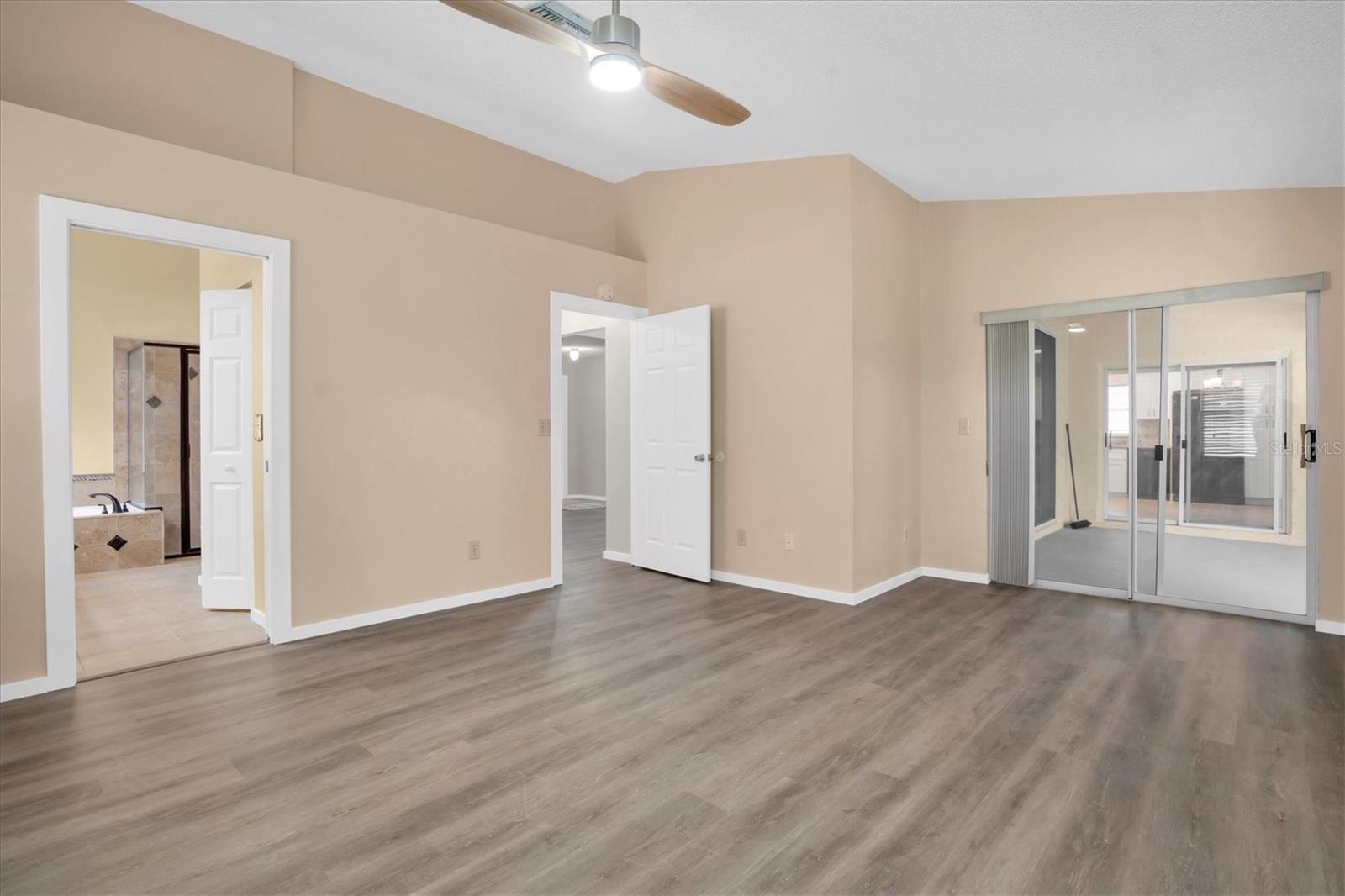 Image 14 of 37 For 7834 Anthula Court