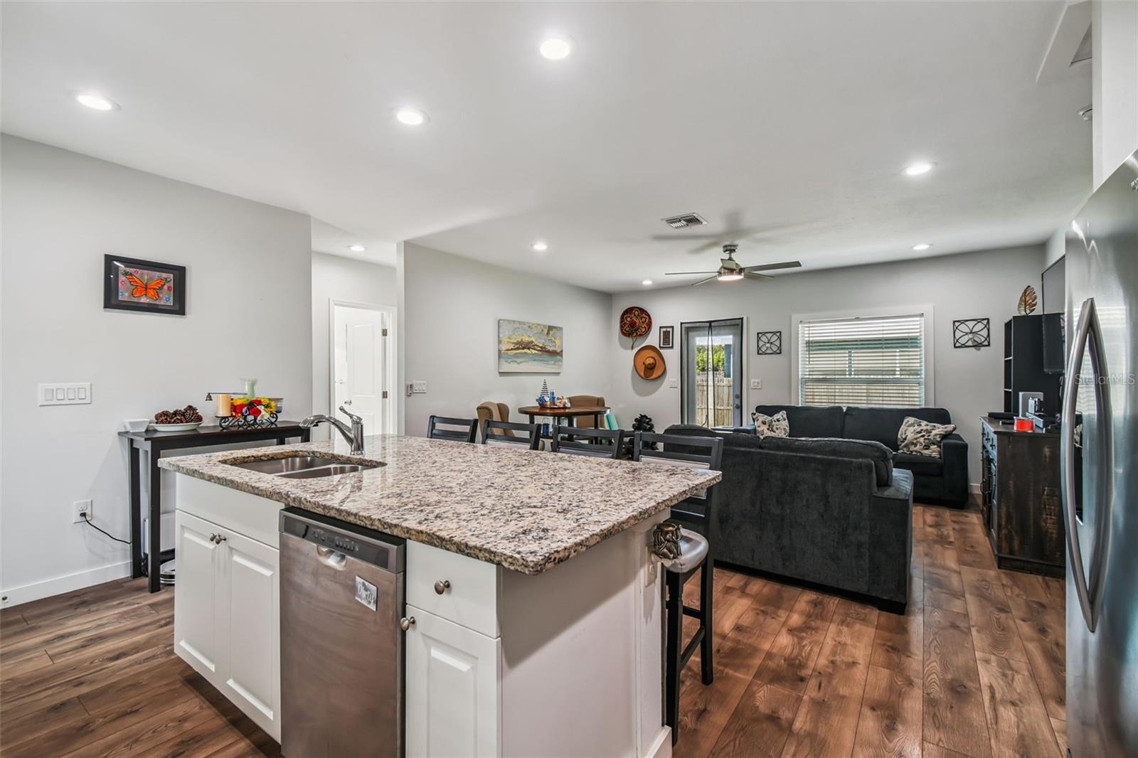 Image 10 of 47 For 3023 Muir Street
