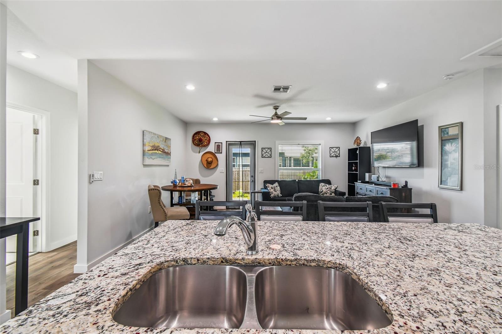 Image 11 of 47 For 3023 Muir Street