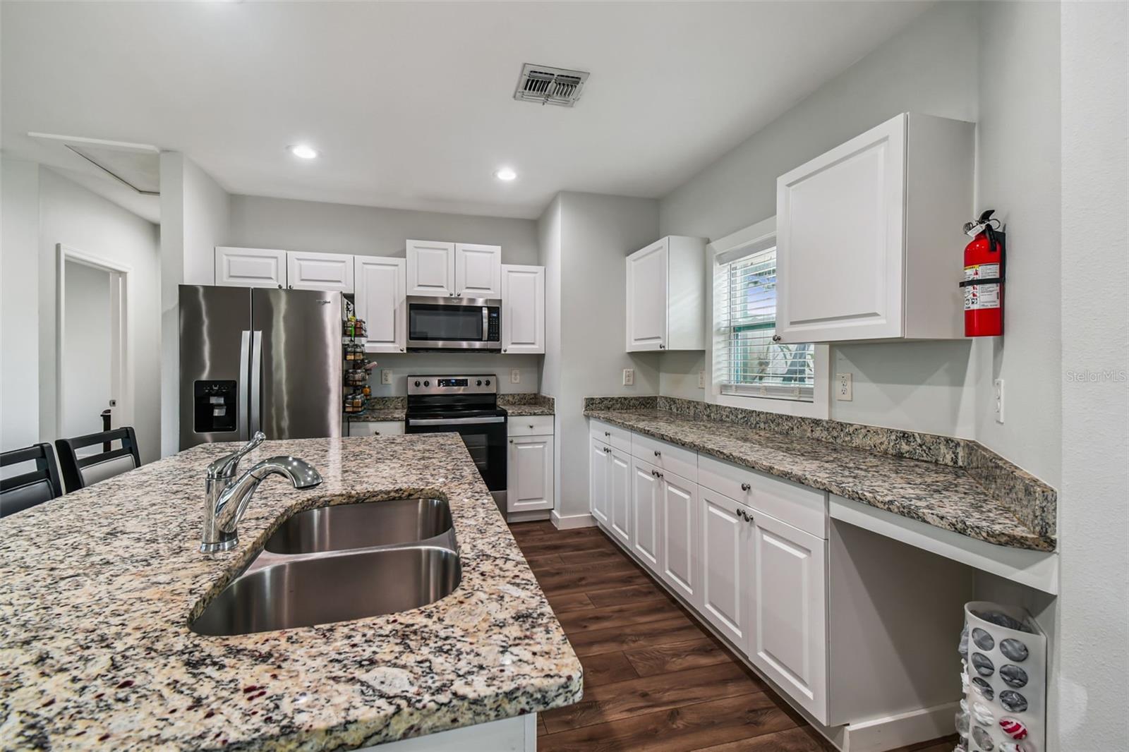 Image 8 of 47 For 3023 Muir Street