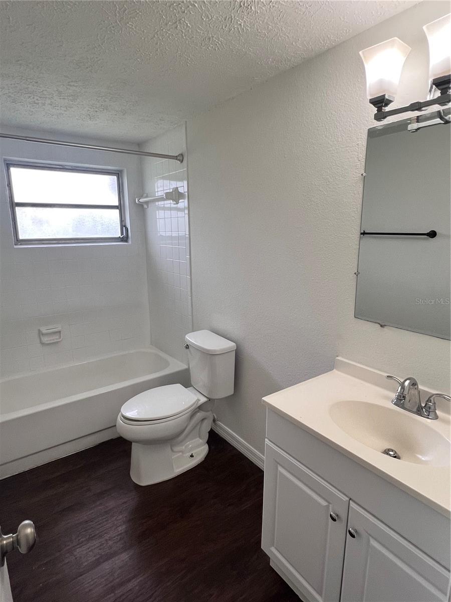 Listing photo id 7 for 5648 Golden Nugget Drive