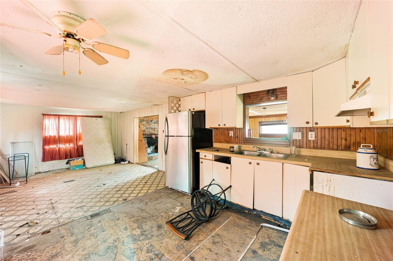 Image 43 of 56 For 18631 106th Place