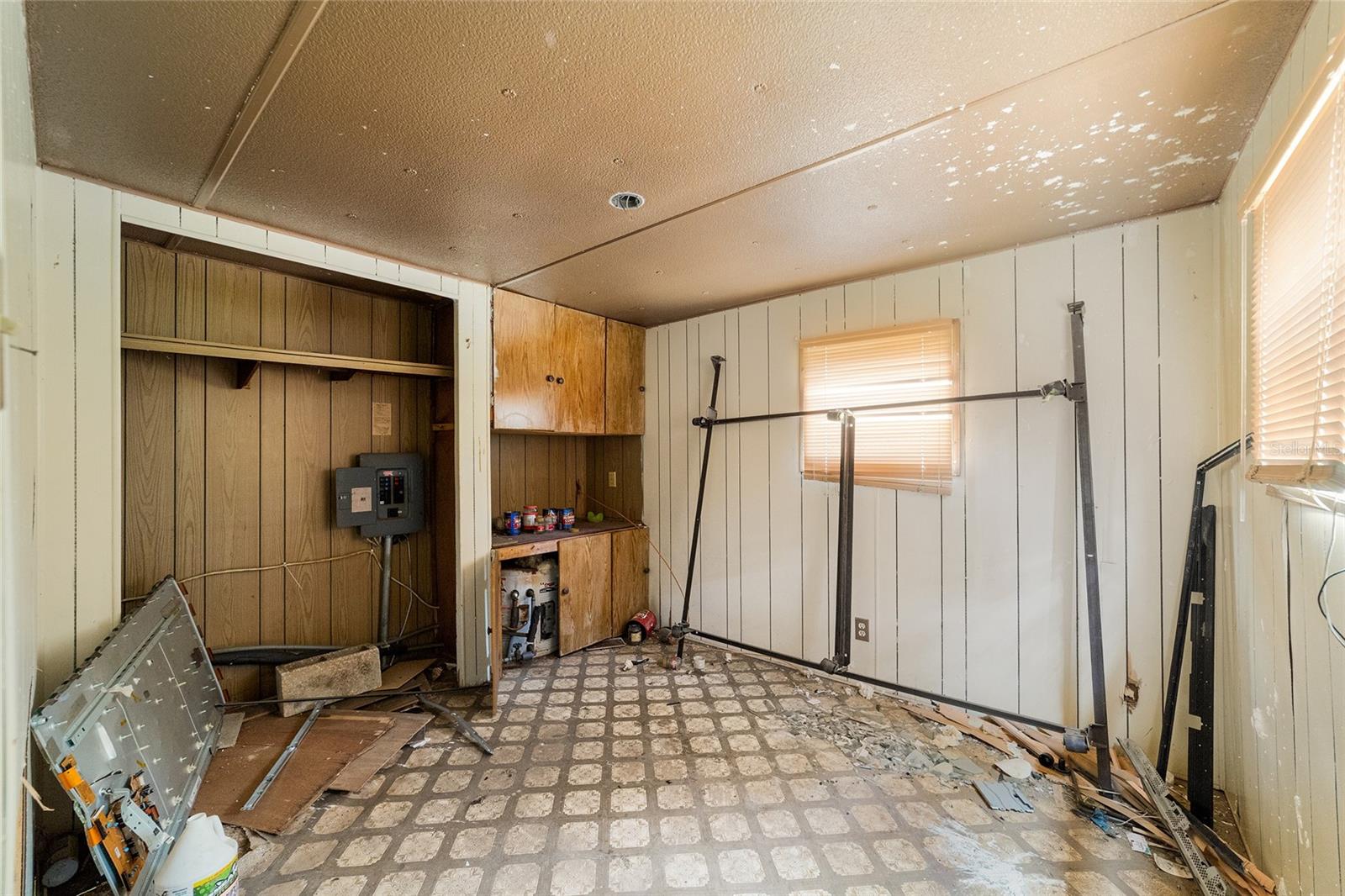 Image 45 of 56 For 18631 106th Place