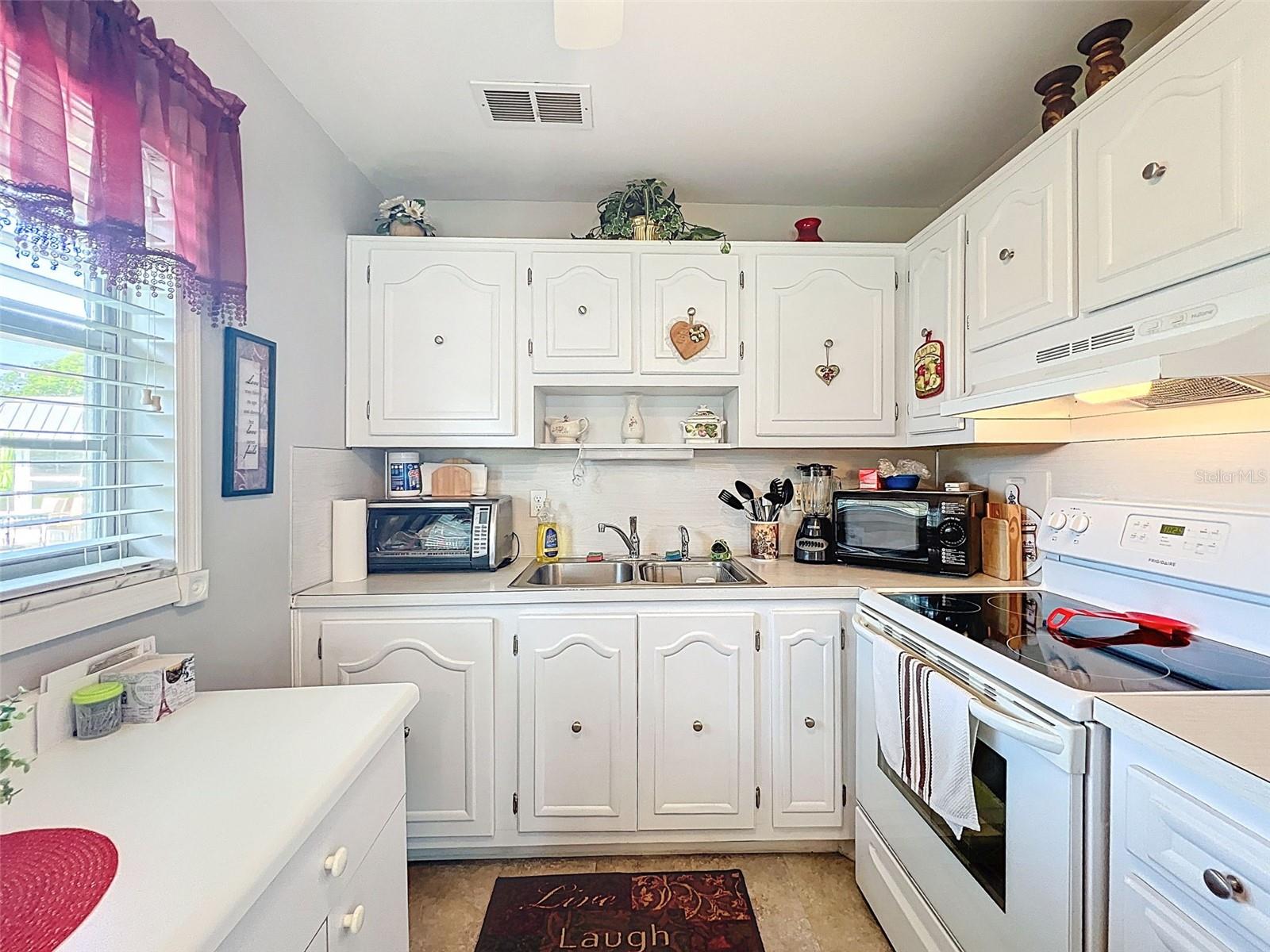 Image 17 of 44 For 11701 Boynton Lane 77a