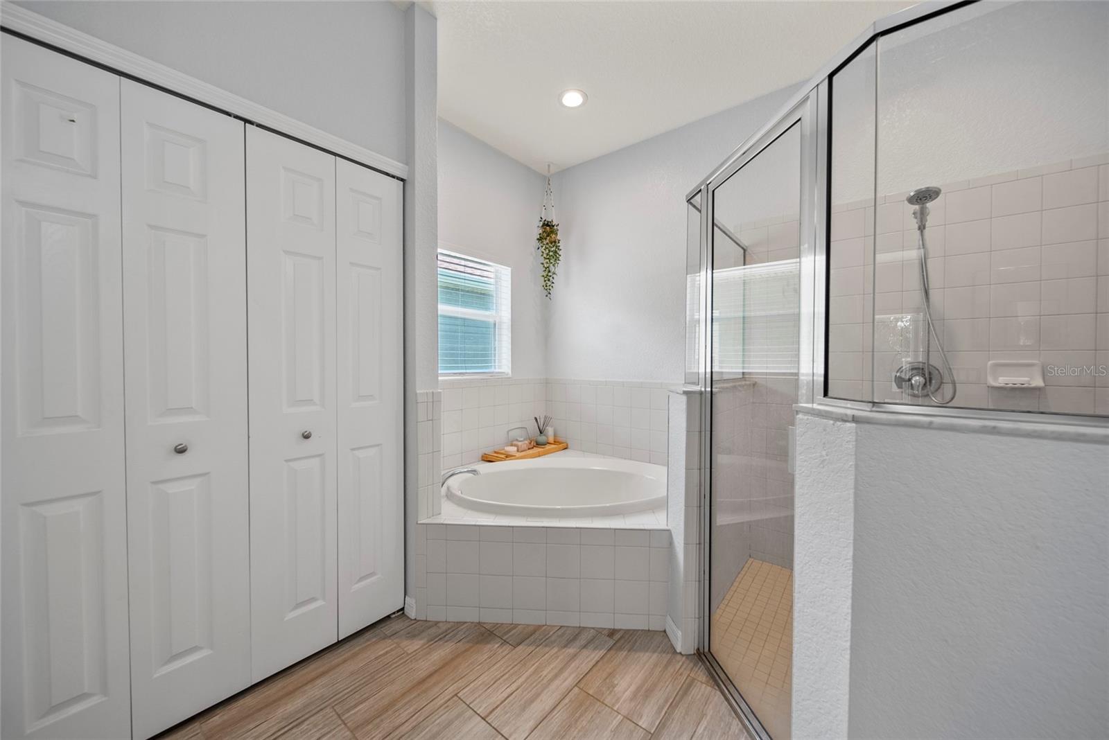 Image 16 of 39 For 2318 29th Avenue E