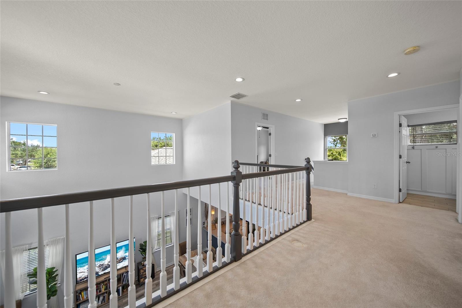 Image 17 of 39 For 2318 29th Avenue E