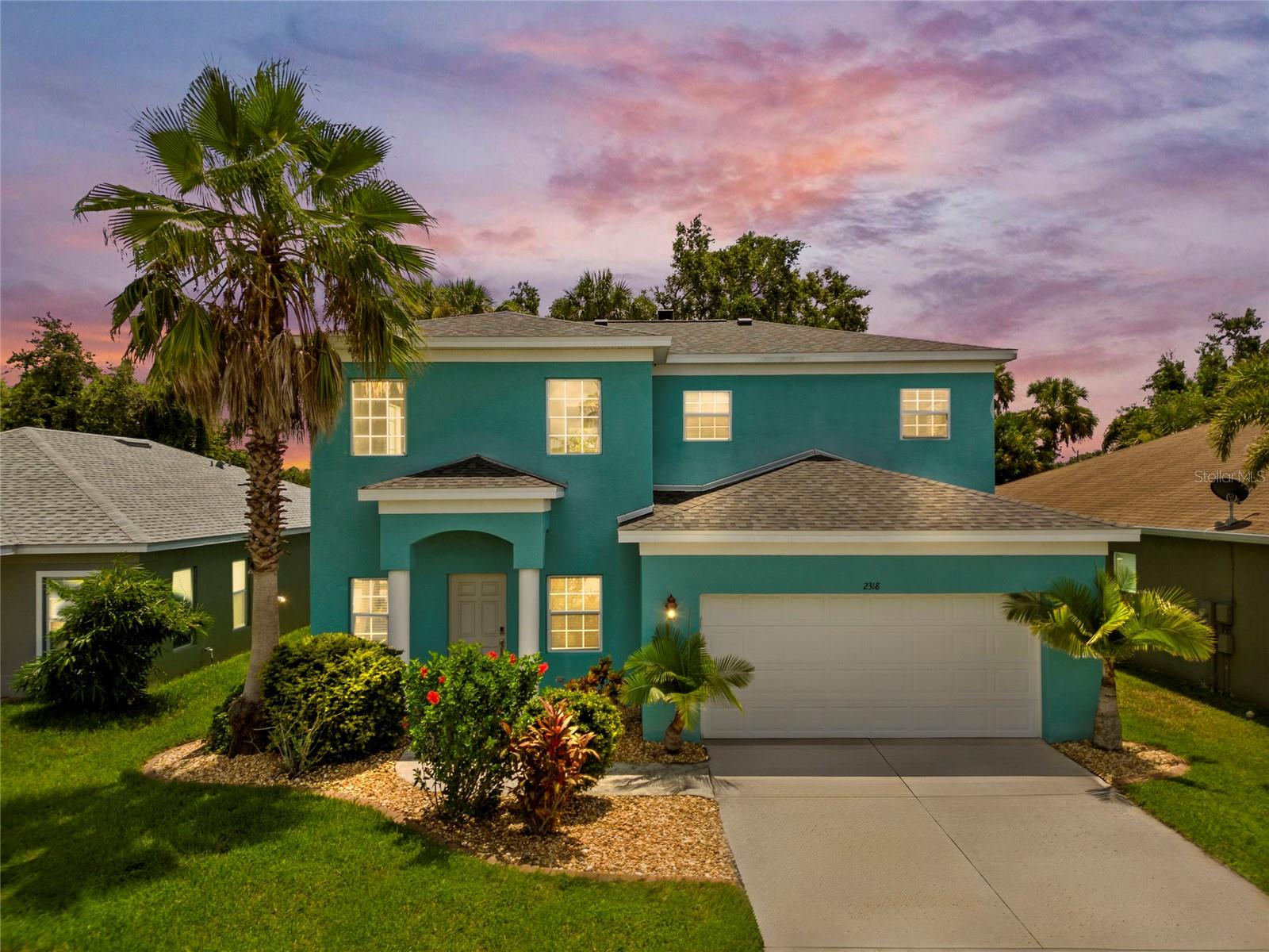 Image 2 of 39 For 2318 29th Avenue E
