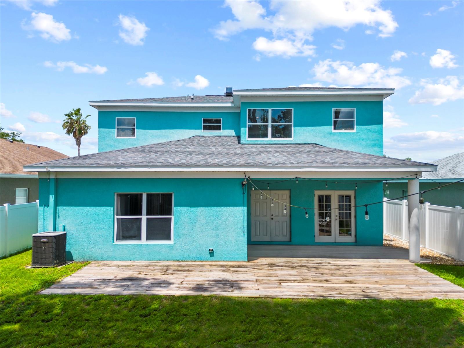 Image 30 of 39 For 2318 29th Avenue E