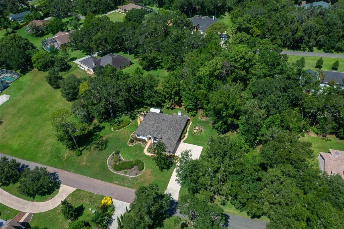 Listing photo id 48 for 10111 Weeks Drive