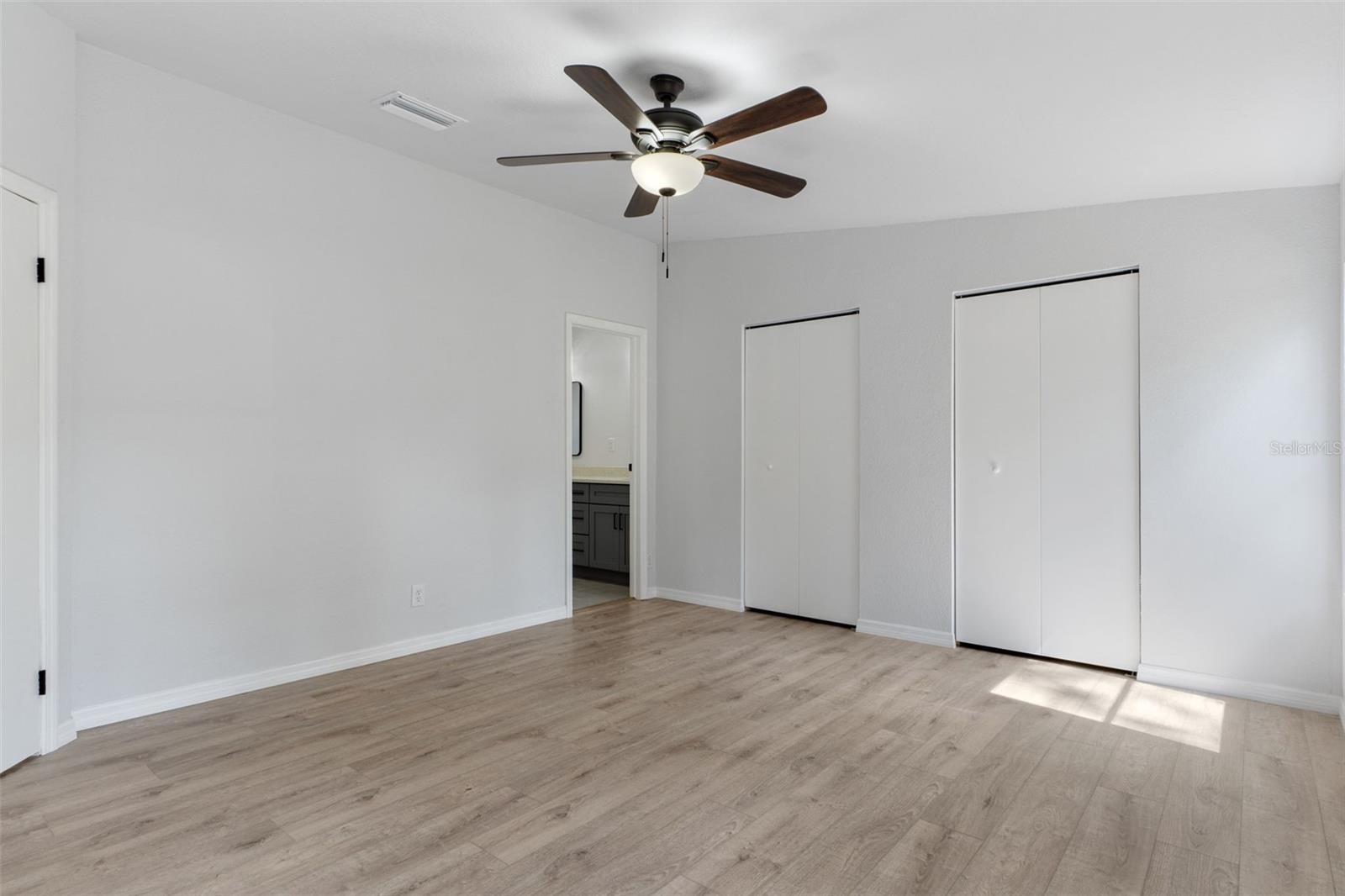 Image 17 of 59 For 17625 Galveston Street