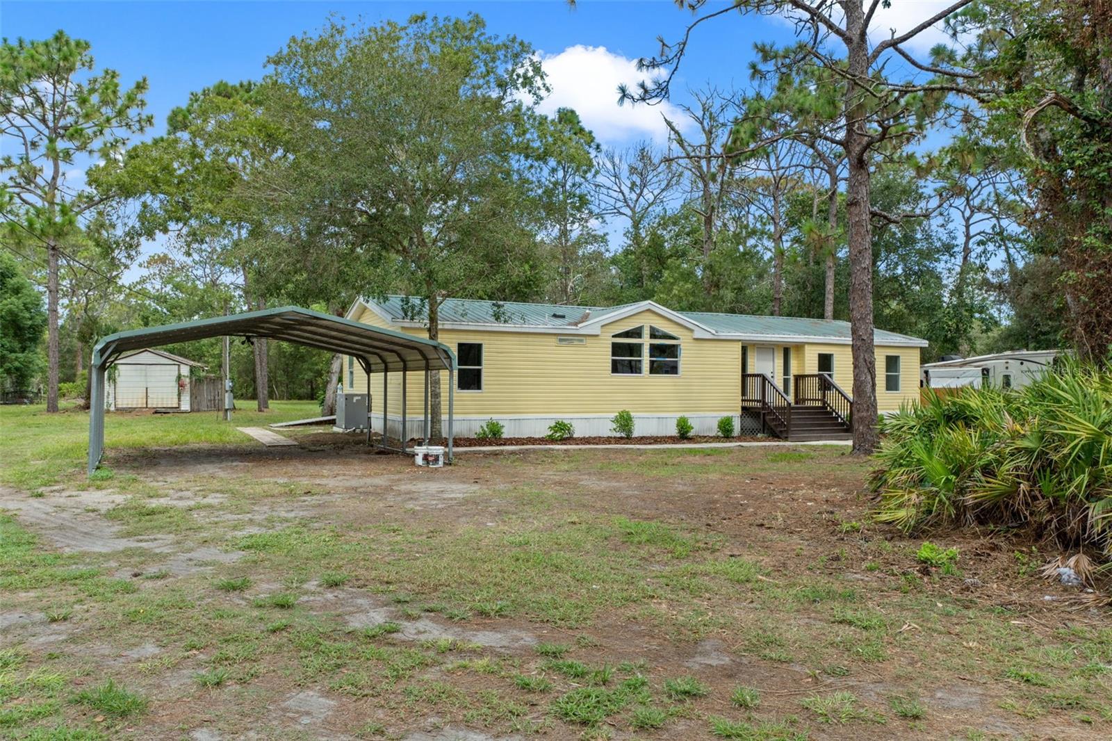 Image 4 of 59 For 17625 Galveston Street