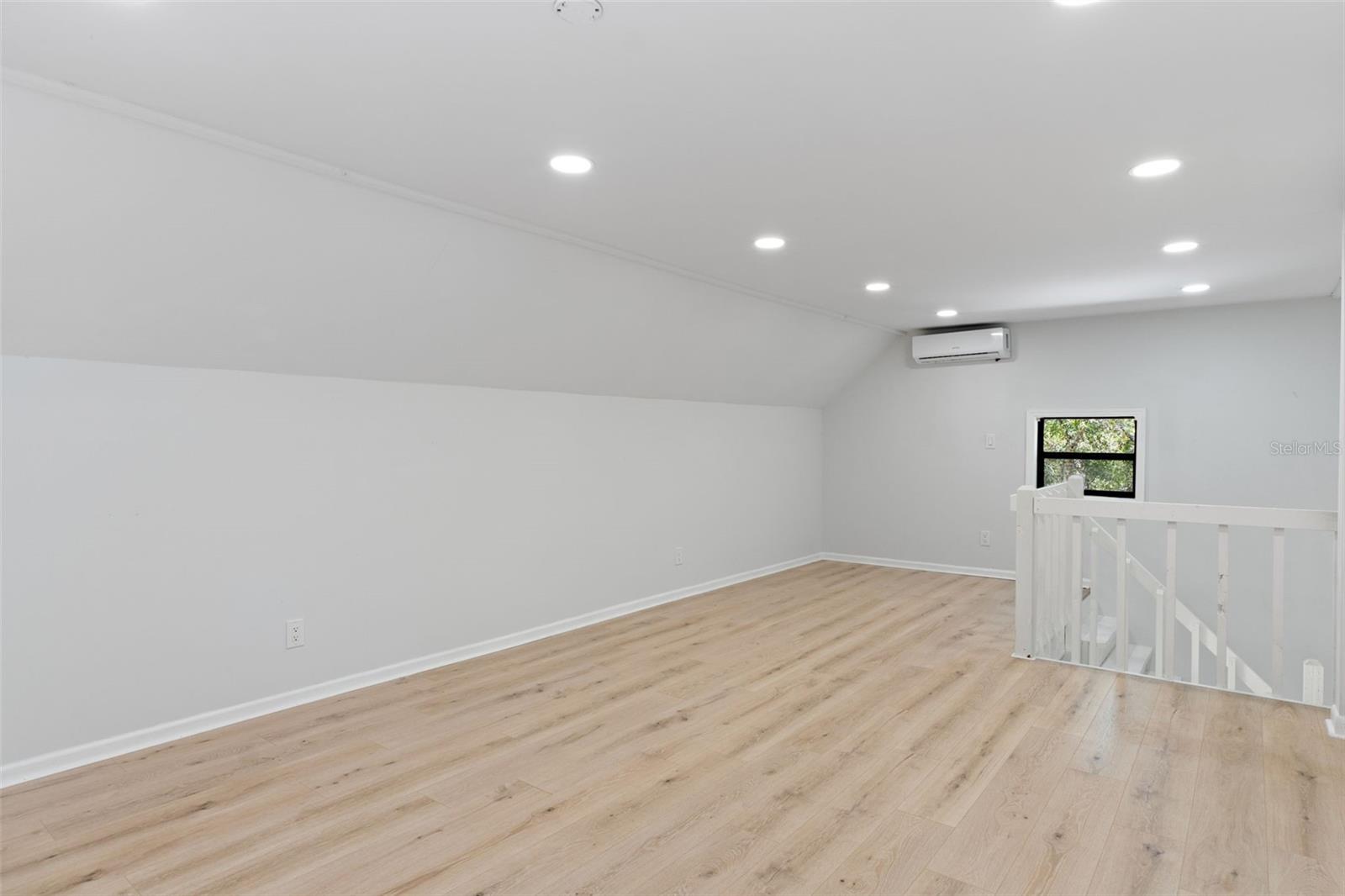 Image 43 of 59 For 17625 Galveston Street