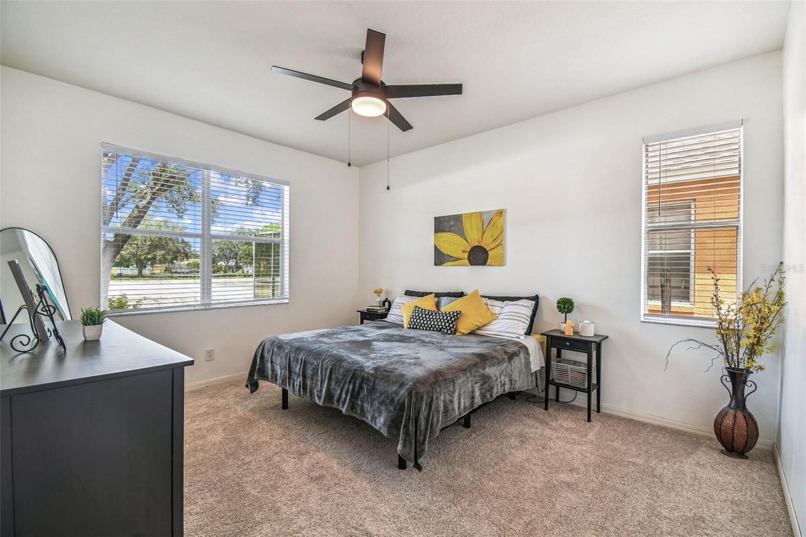 Listing photo id 24 for 9637 Riverchase Drive