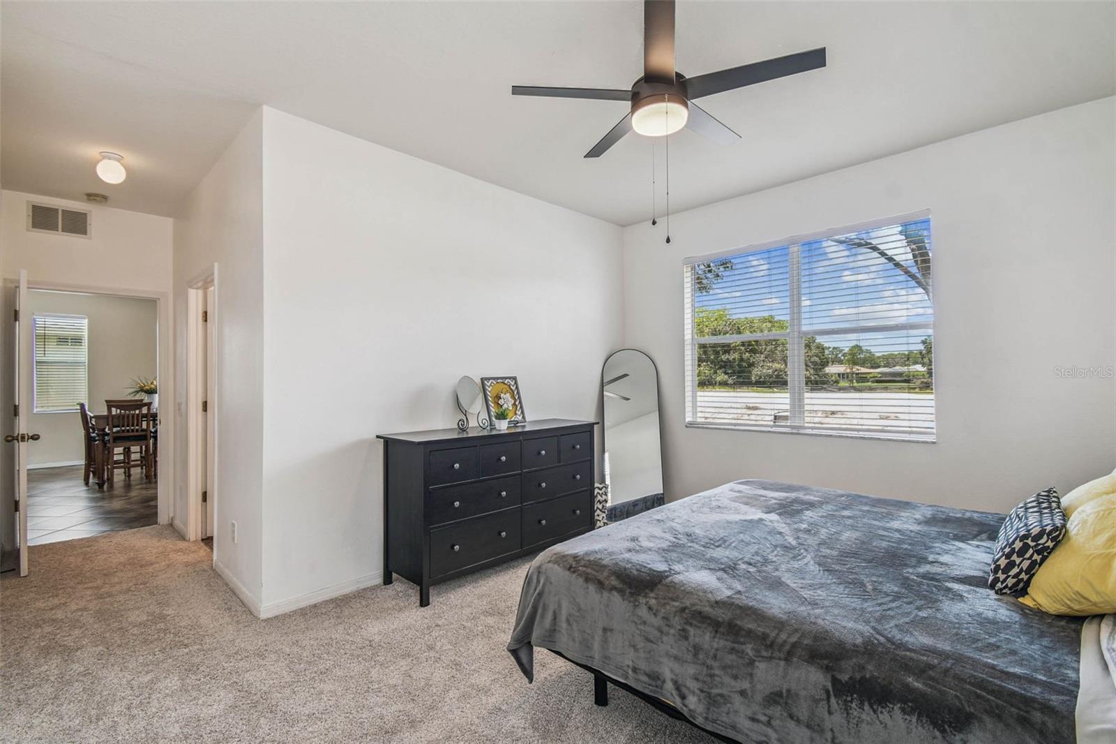 Listing photo id 26 for 9637 Riverchase Drive