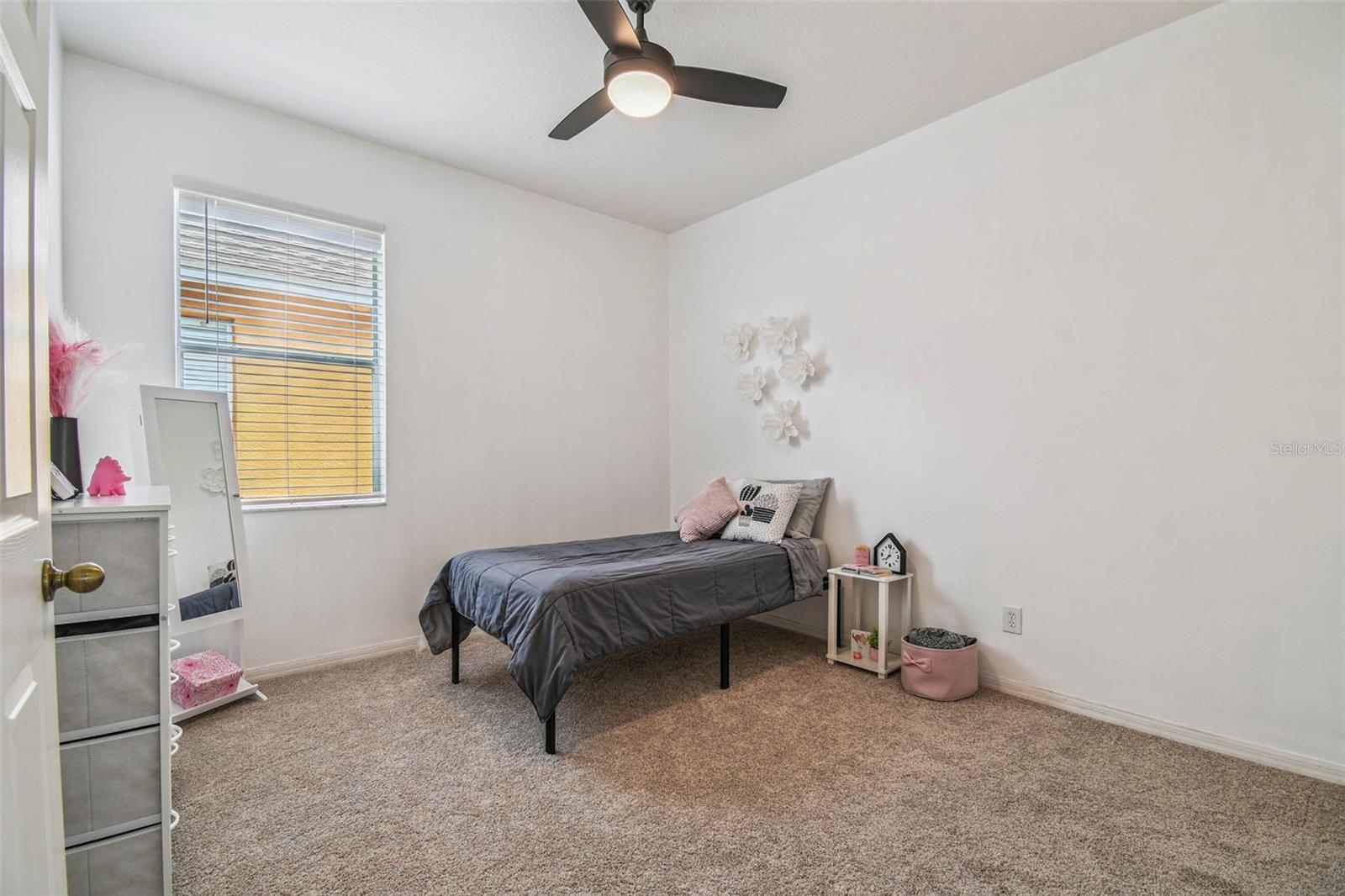 Listing photo id 36 for 9637 Riverchase Drive