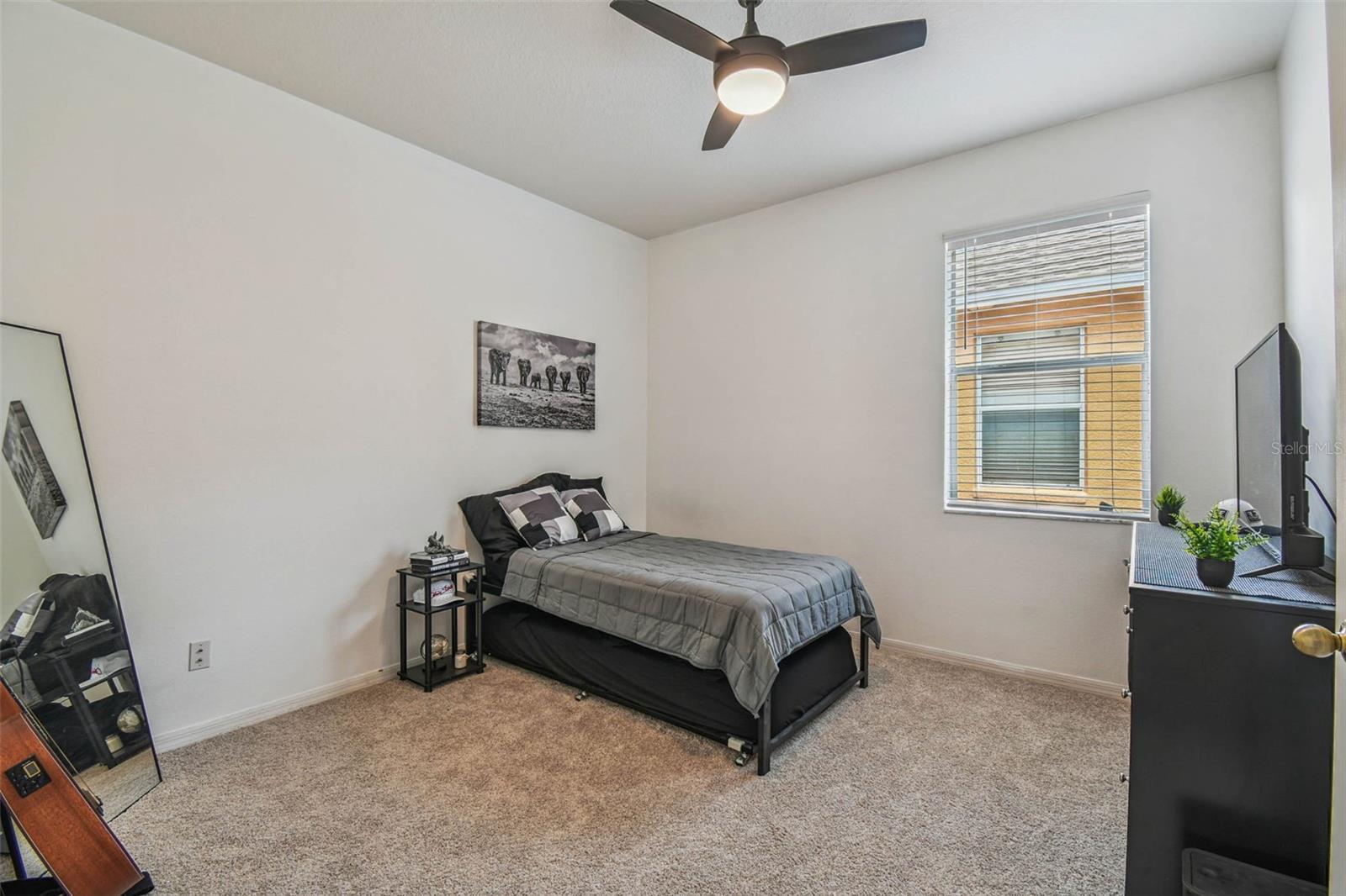 Listing photo id 39 for 9637 Riverchase Drive