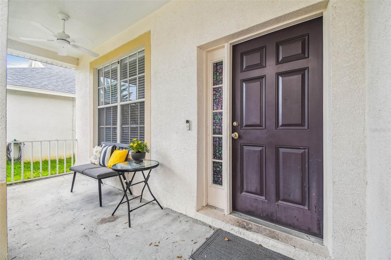 Listing photo id 3 for 9637 Riverchase Drive