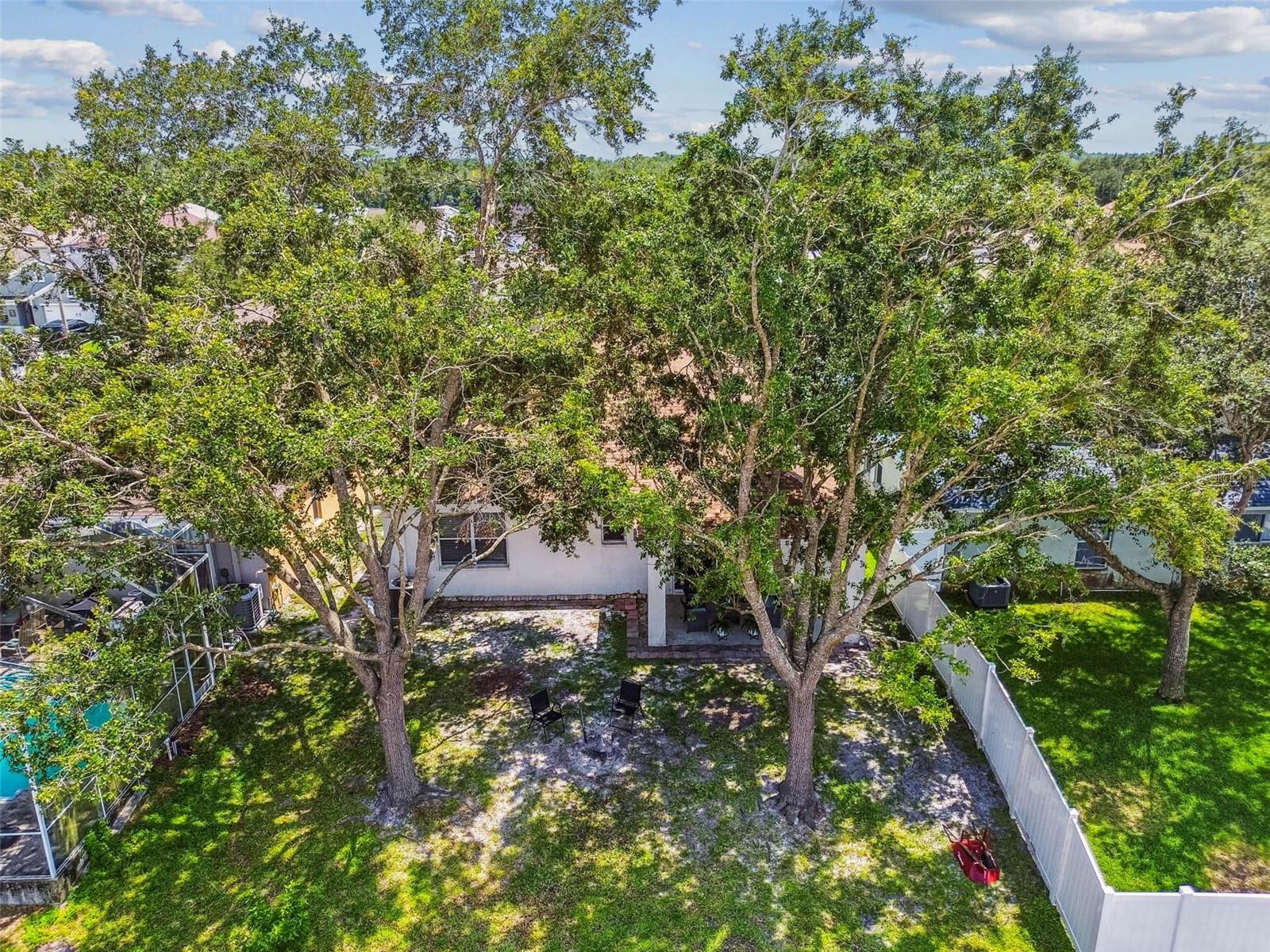 Listing photo id 62 for 9637 Riverchase Drive