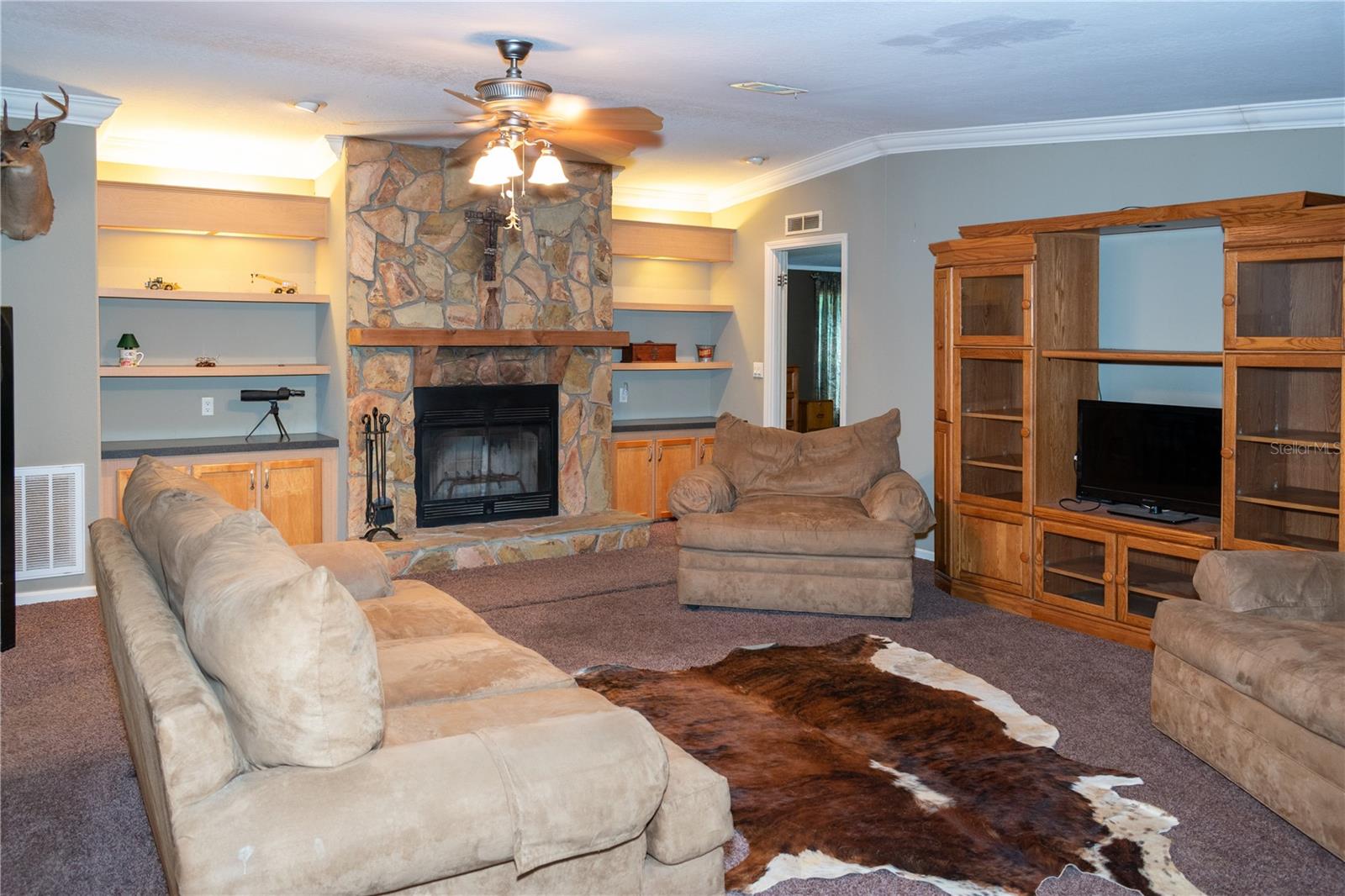 Image 11 of 55 For 16030 Hays Road