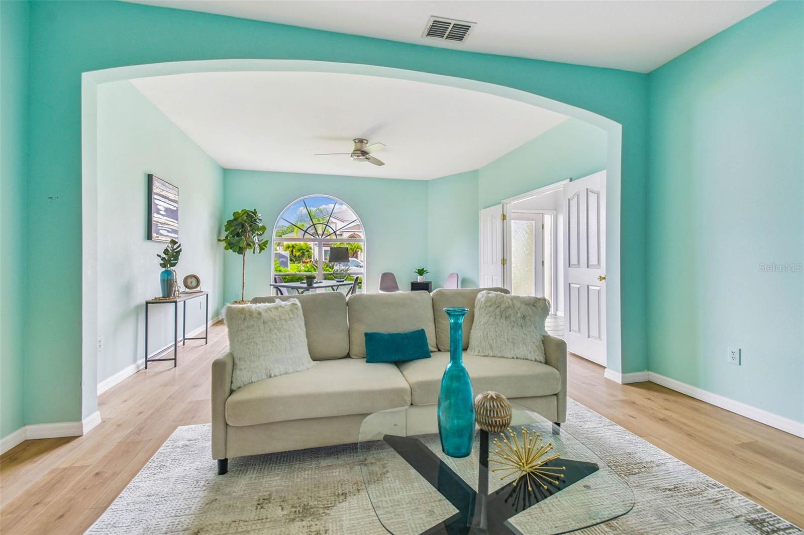 Image 11 of 96 For 27012 Sea Breeze Way