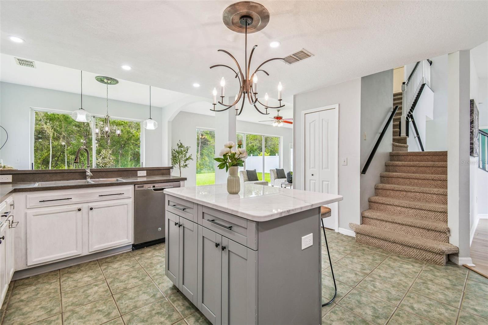 Image 16 of 96 For 27012 Sea Breeze Way