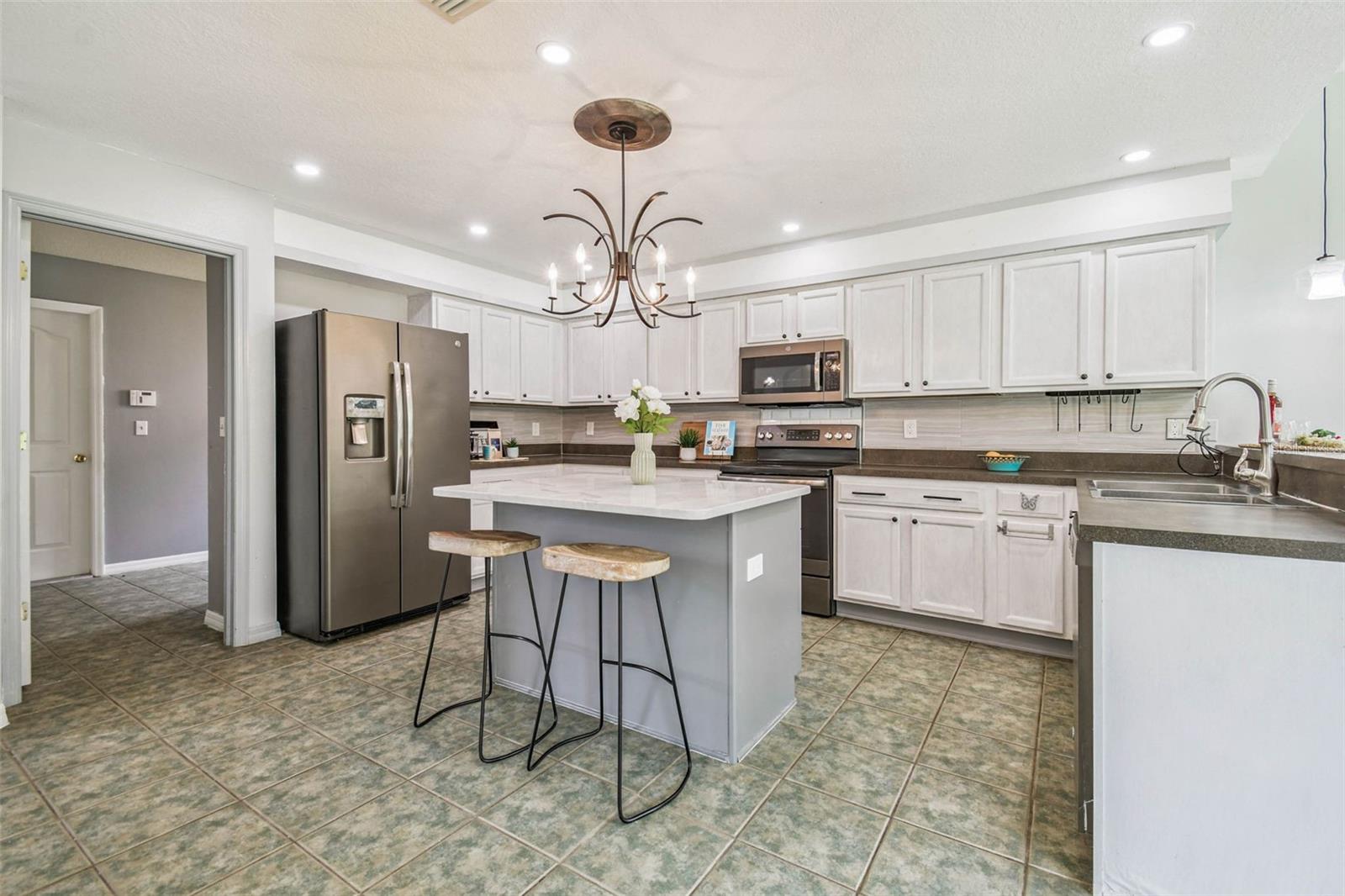 Image 19 of 96 For 27012 Sea Breeze Way