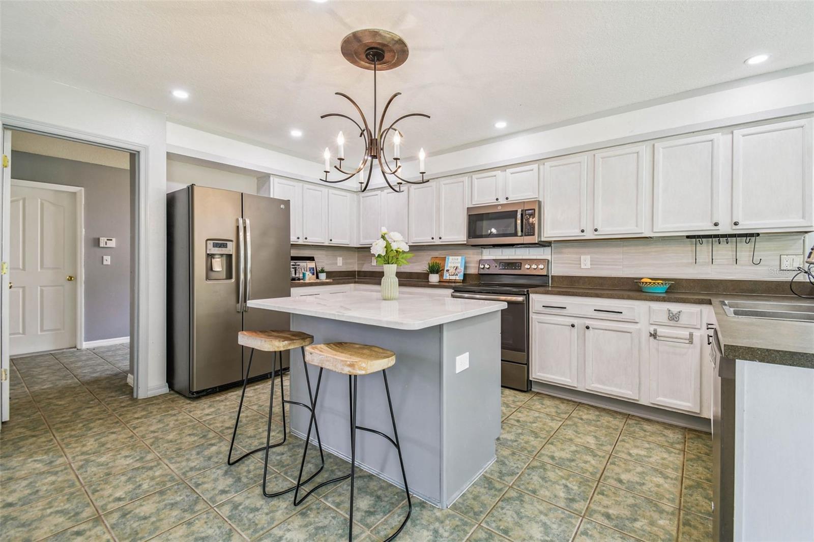 Image 20 of 96 For 27012 Sea Breeze Way