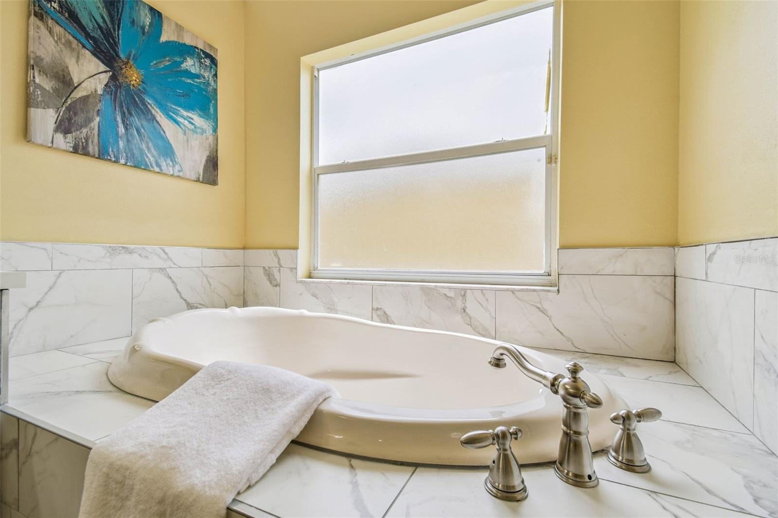 Image 40 of 96 For 27012 Sea Breeze Way