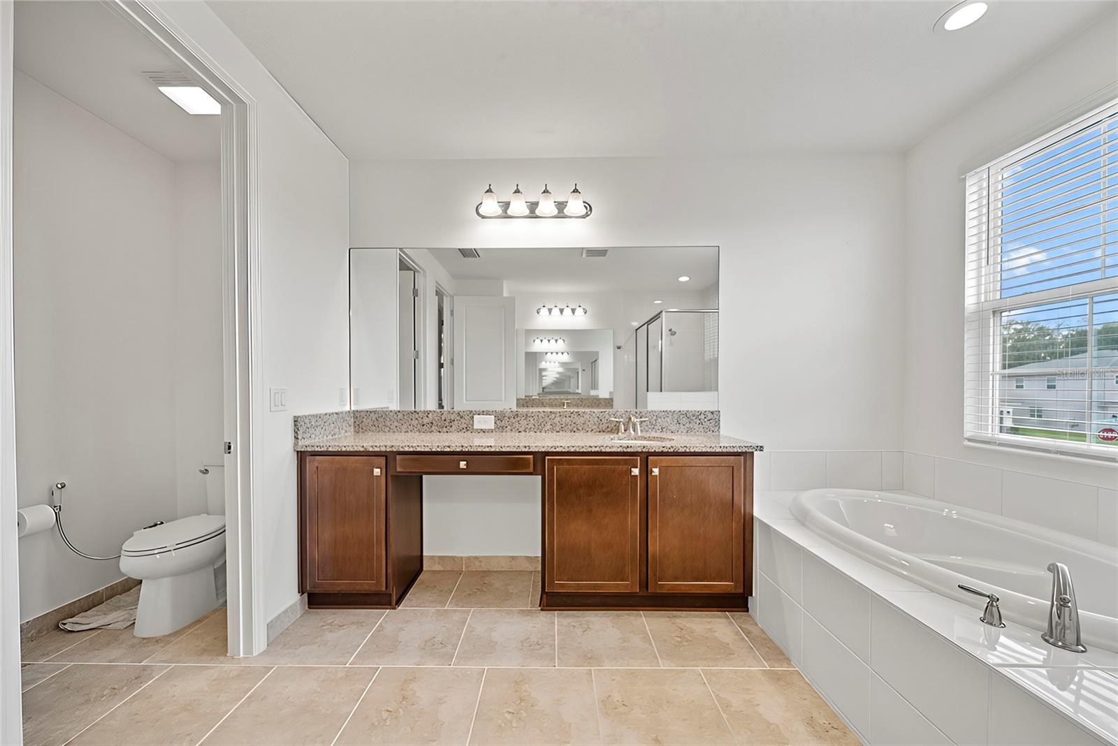 Image 26 of 52 For 32620 Tamarind Grove Lane