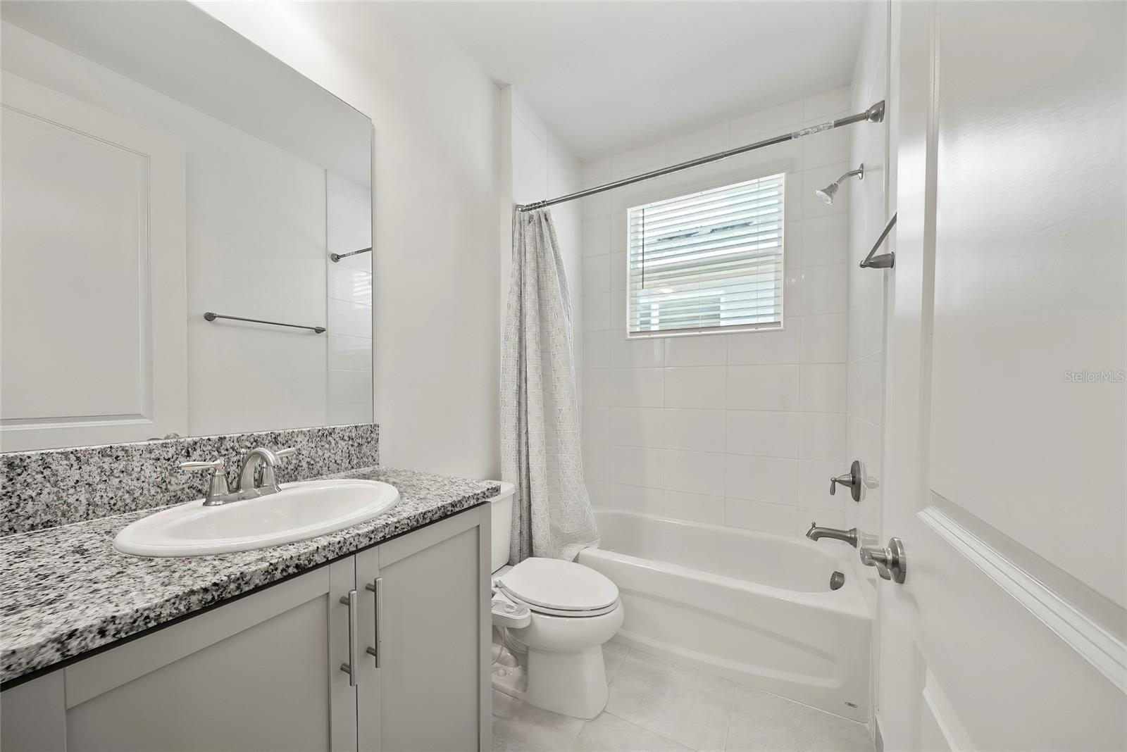 Image 32 of 52 For 32620 Tamarind Grove Lane