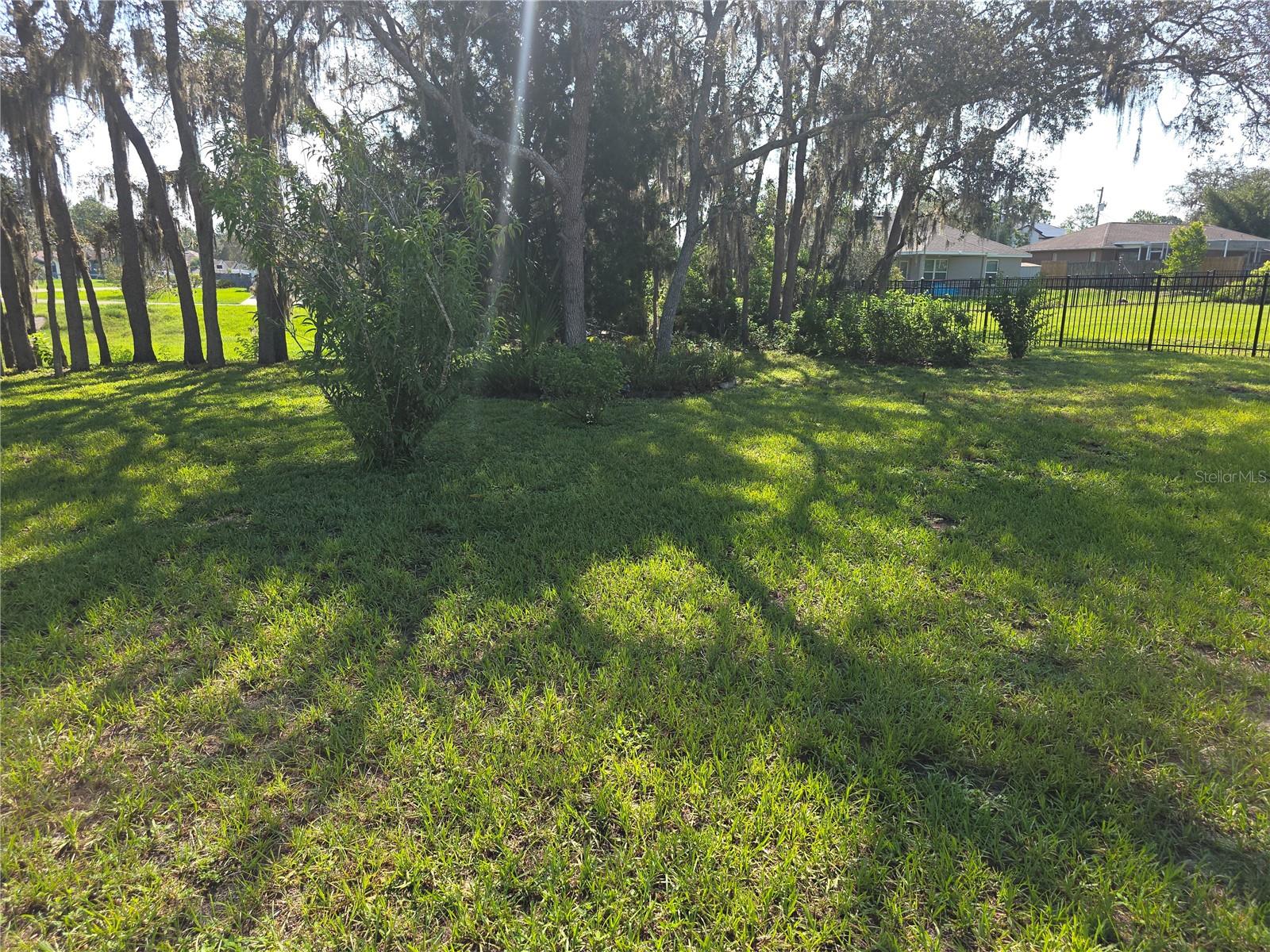 Image 17 of 19 For 13271 Linden Drive