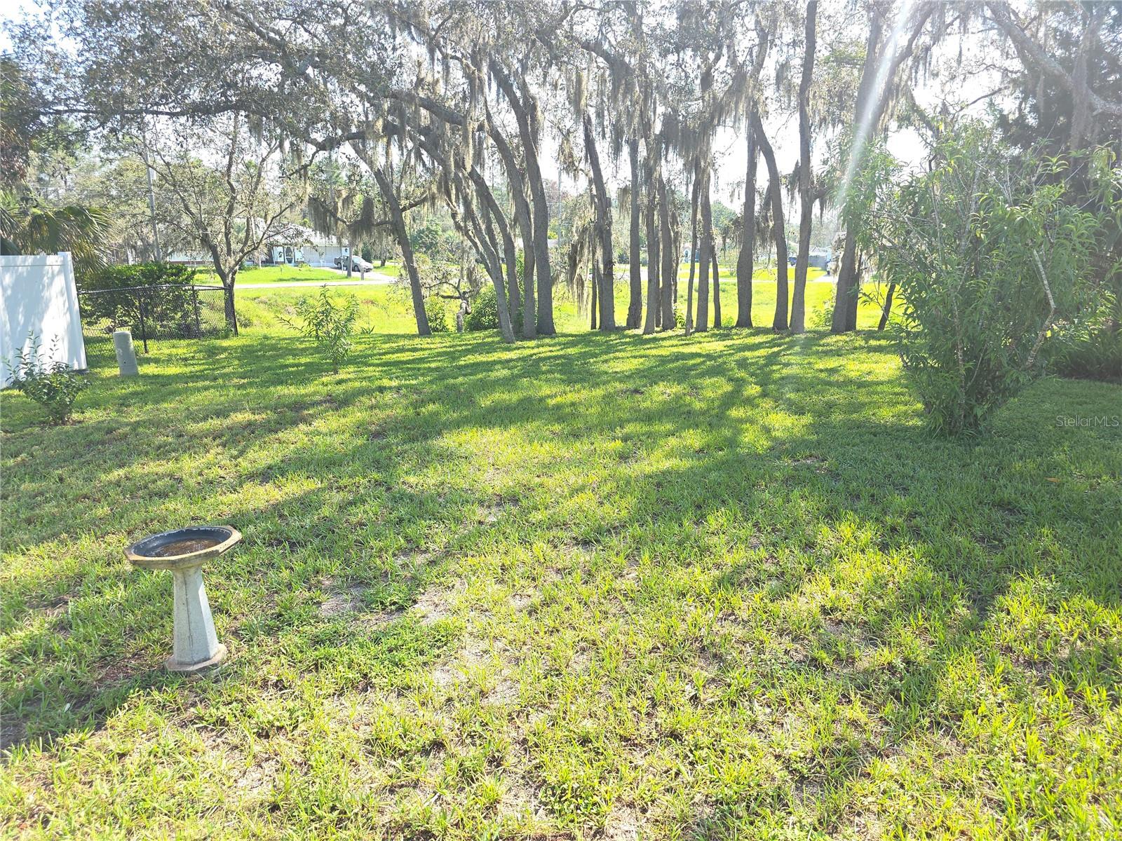 Image 18 of 19 For 13271 Linden Drive