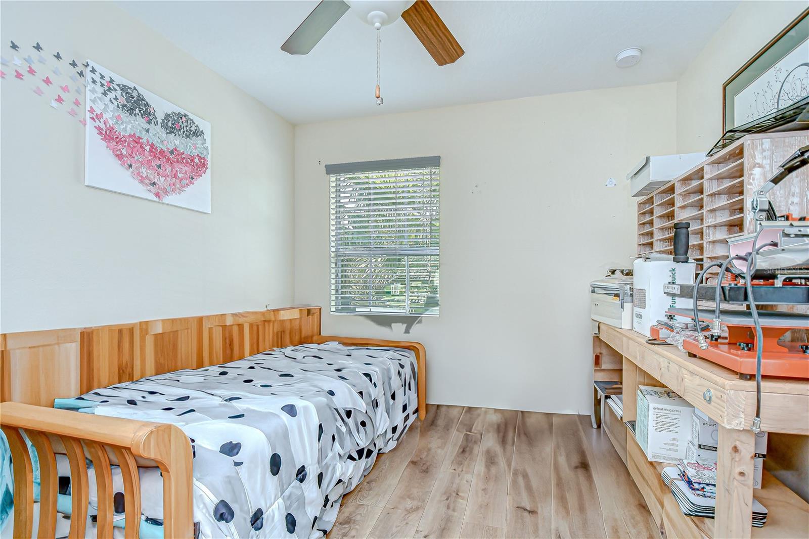 Image 16 of 27 For 12013 Greengate Drive