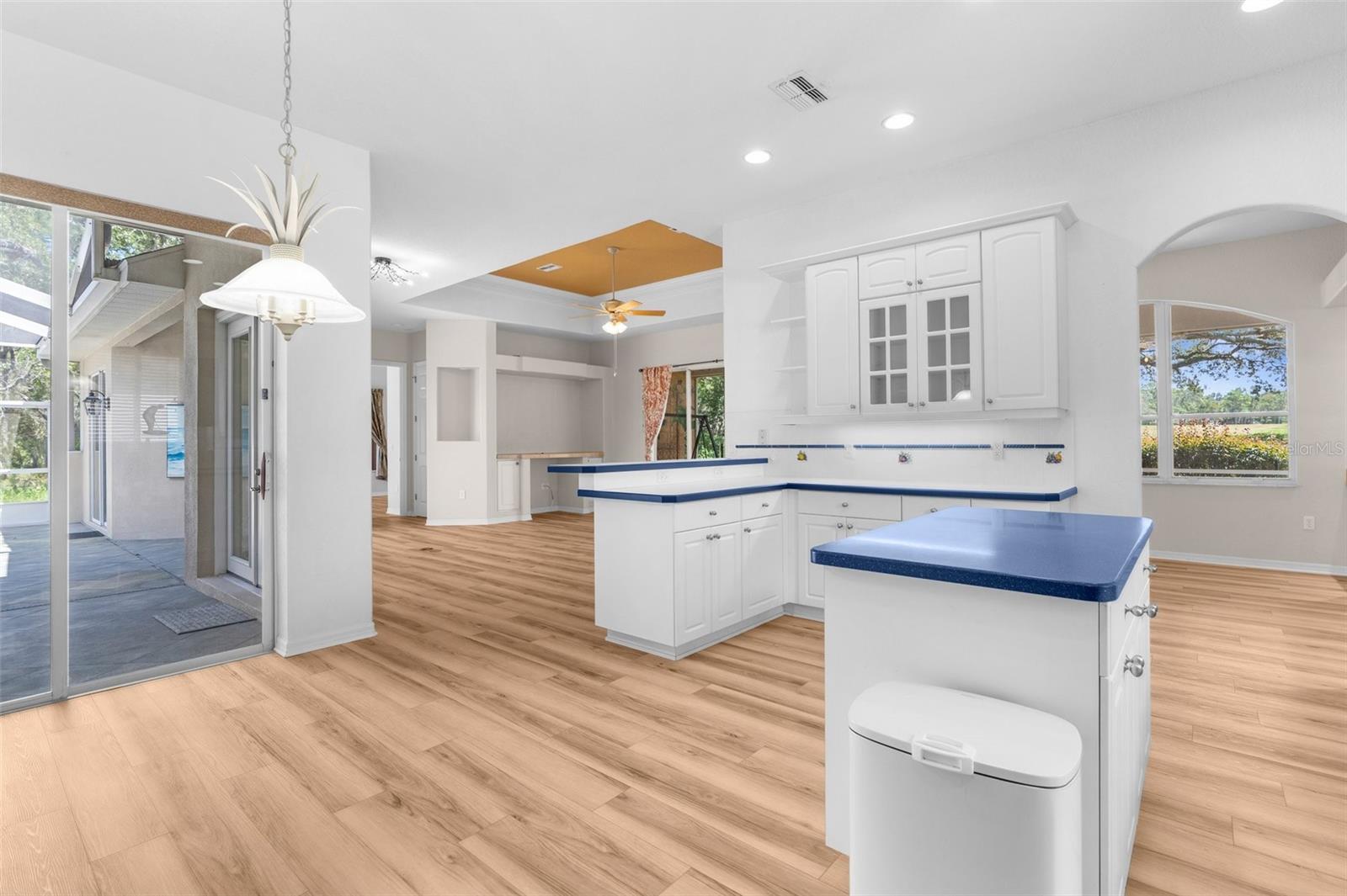 Image 15 of 39 For 52 Deerwood Drive