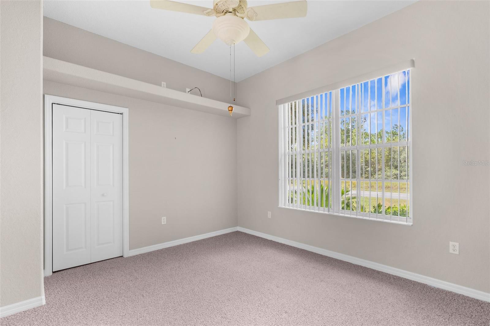 Image 32 of 39 For 52 Deerwood Drive