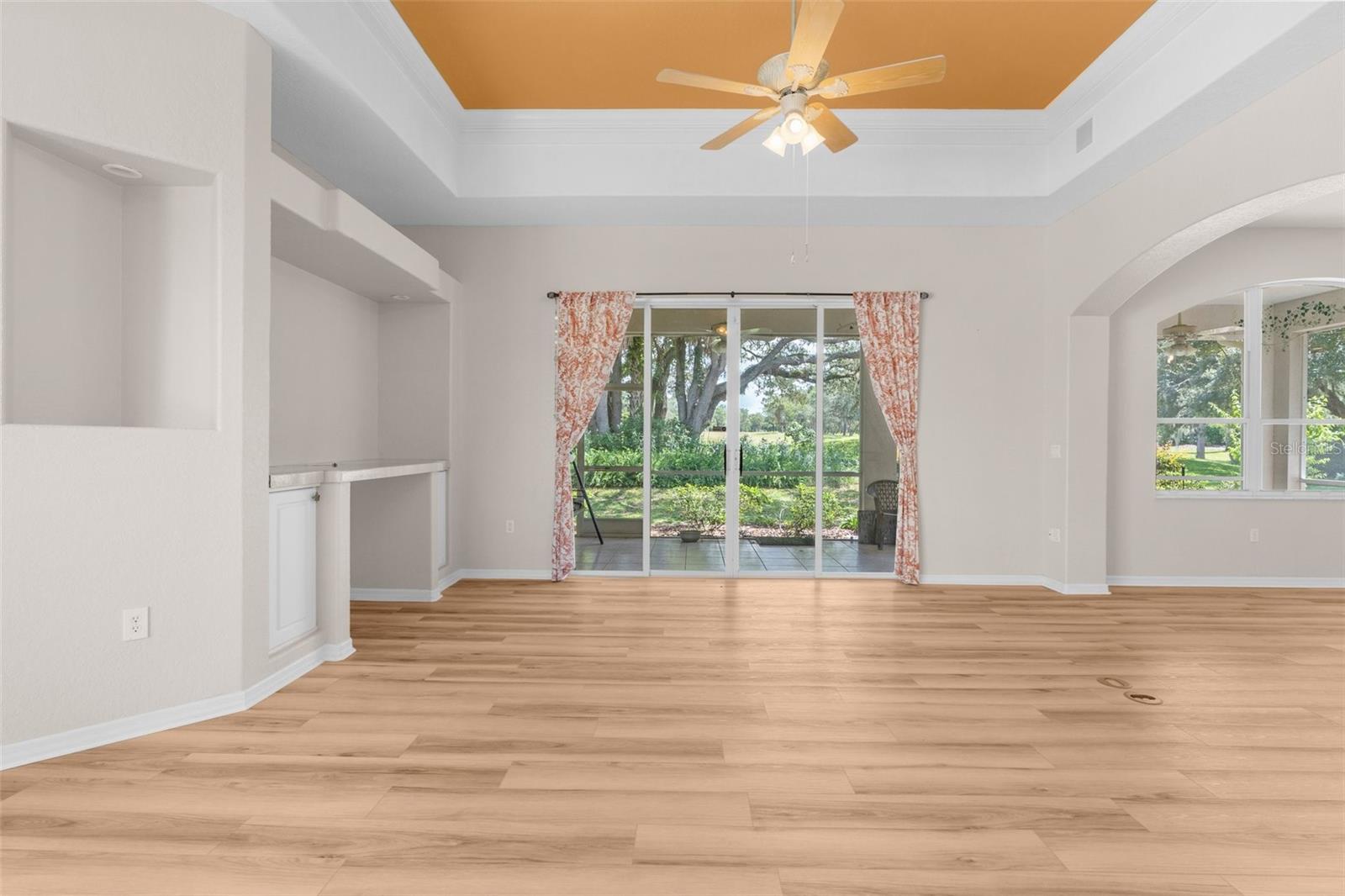 Image 9 of 39 For 52 Deerwood Drive