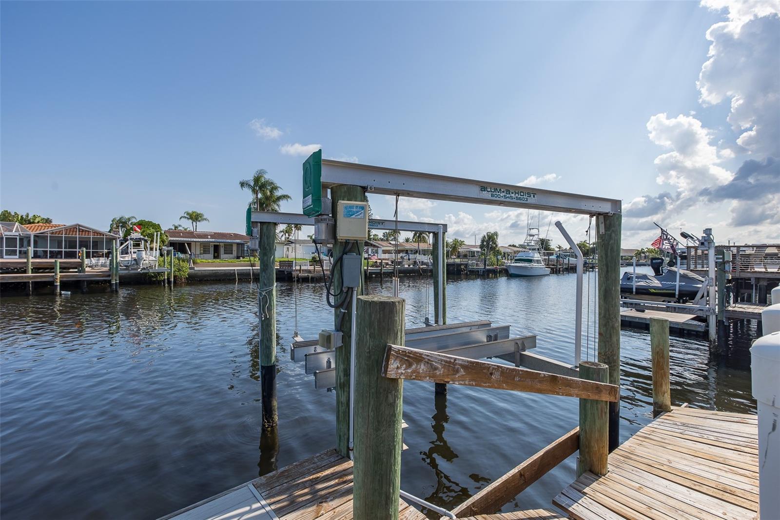Listing photo id 50 for 3841 Rudder Way