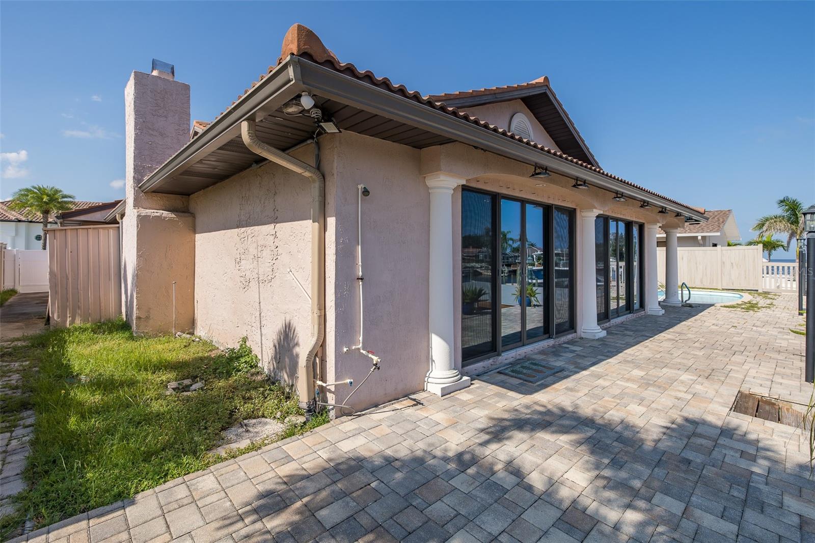Listing photo id 53 for 3841 Rudder Way