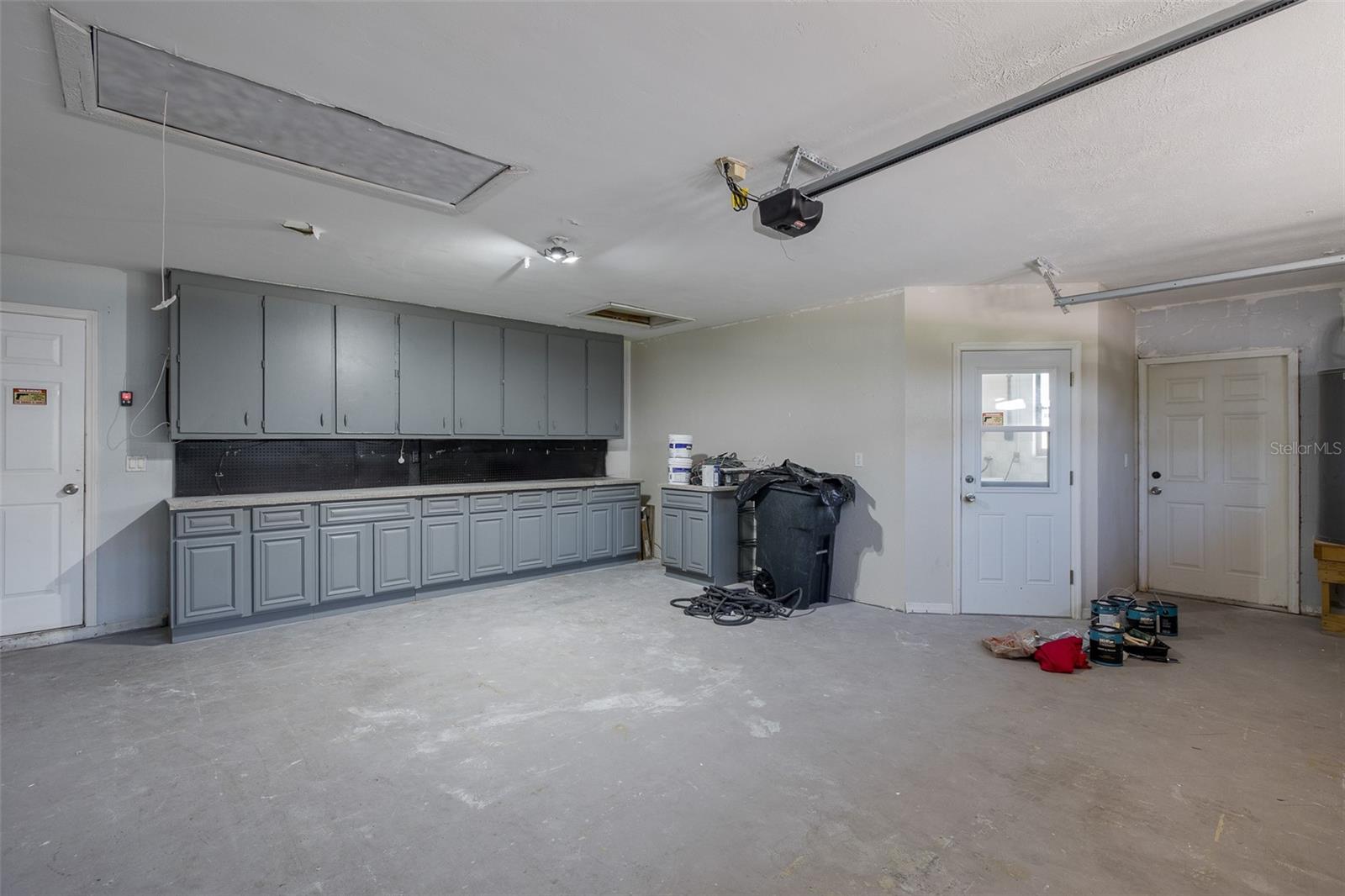 Listing photo id 55 for 3841 Rudder Way