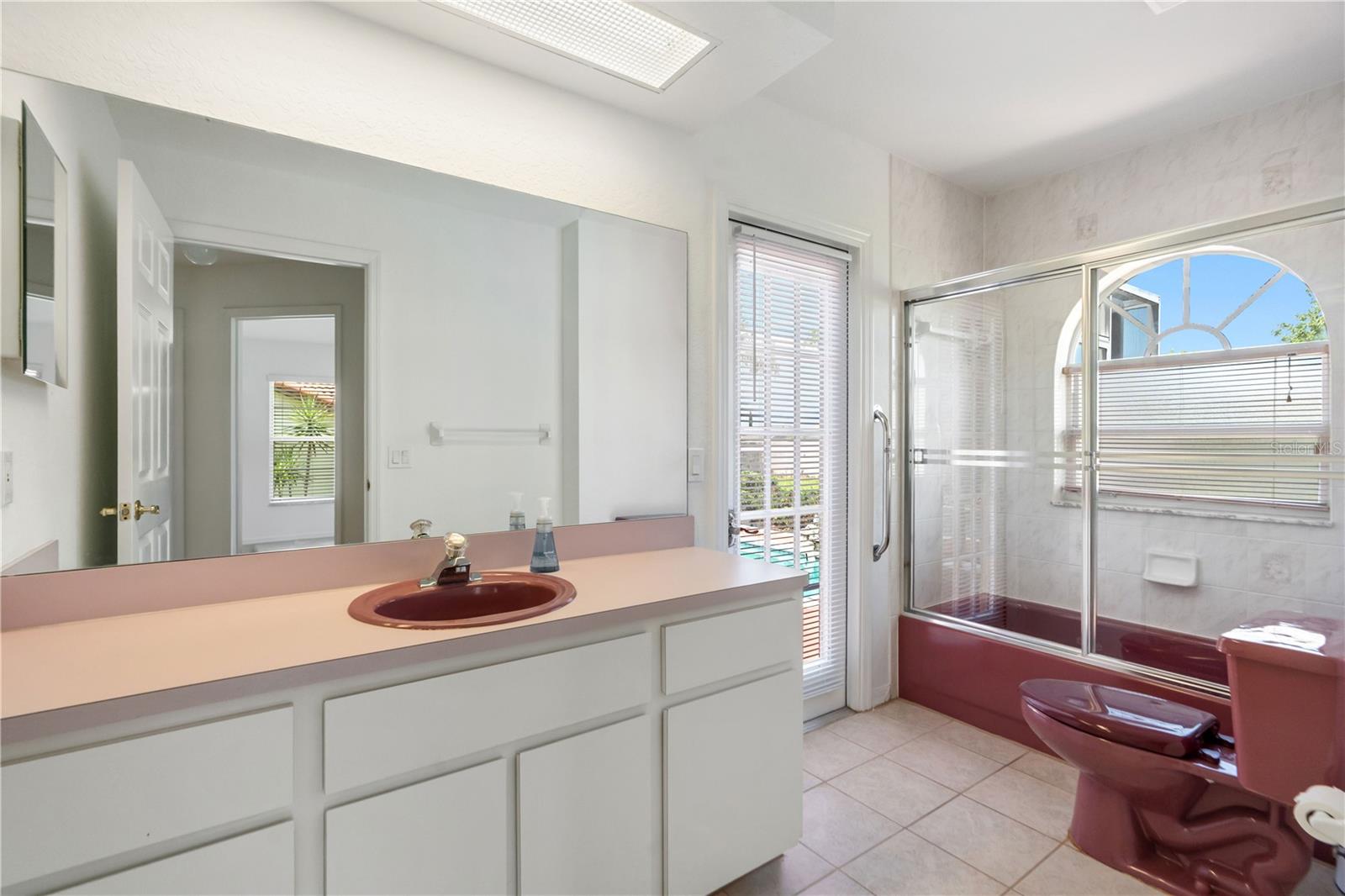 Image 18 of 28 For 8657 Helmsly Lane