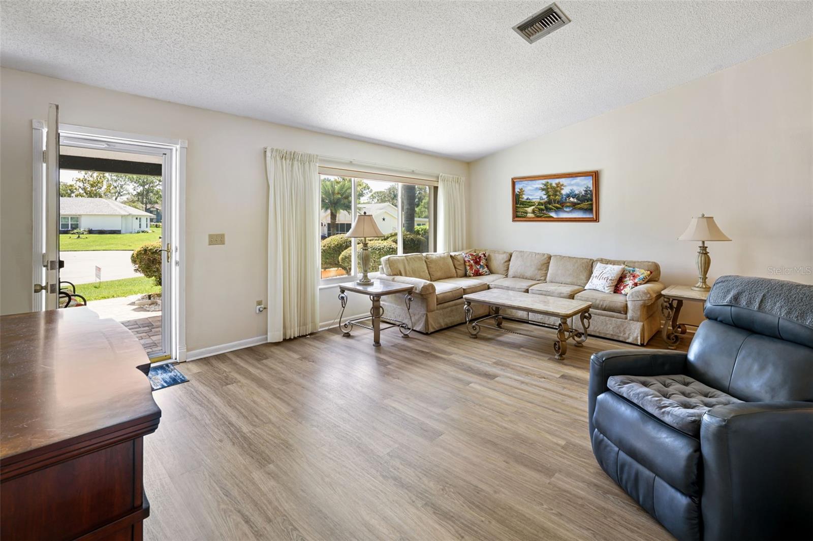 Image 13 of 47 For 7425 Leith Court