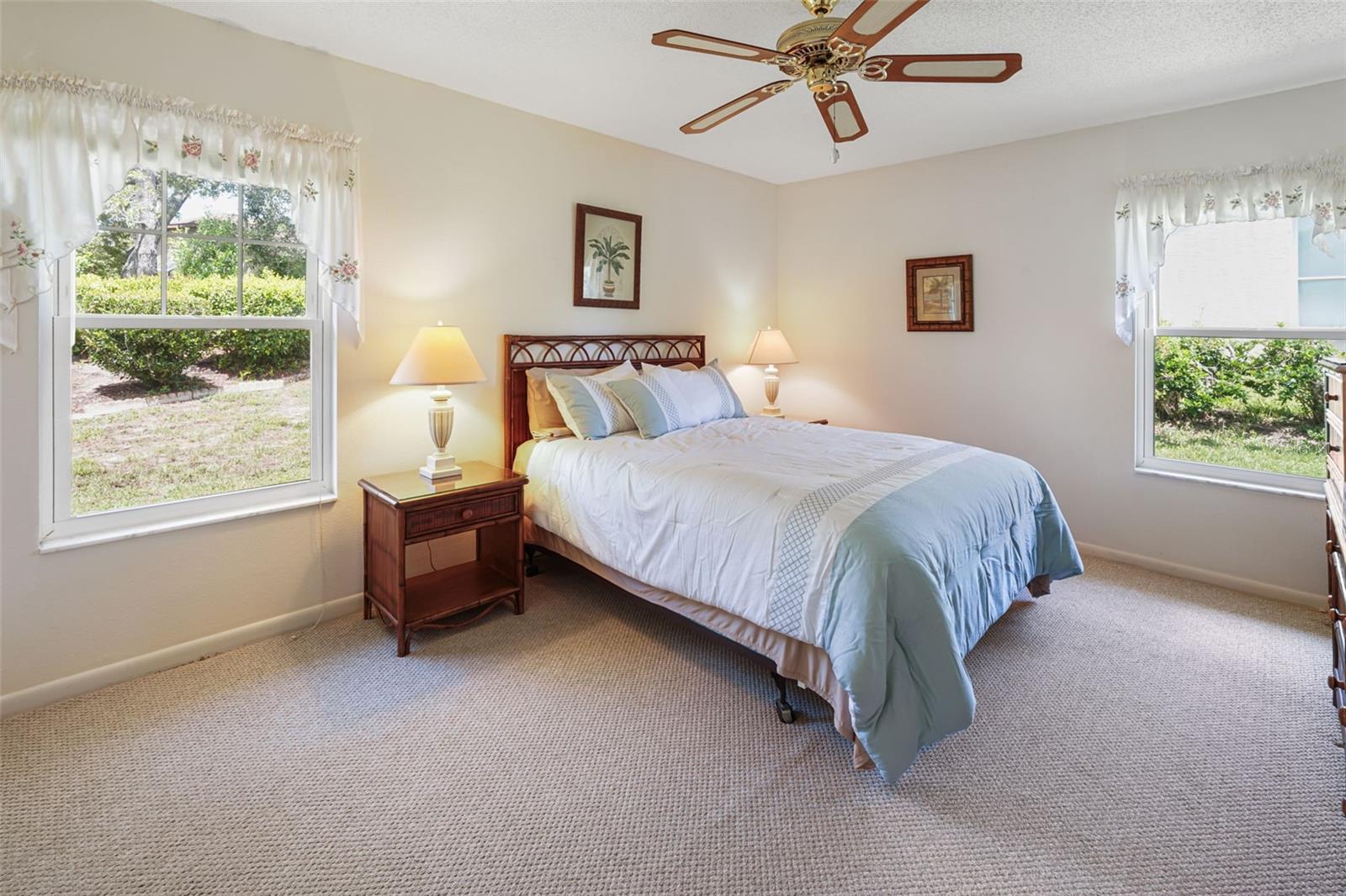 Image 23 of 47 For 7425 Leith Court