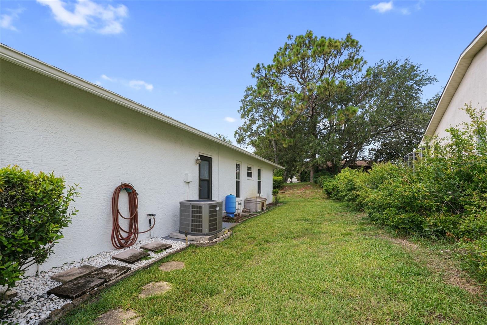 Image 38 of 47 For 7425 Leith Court