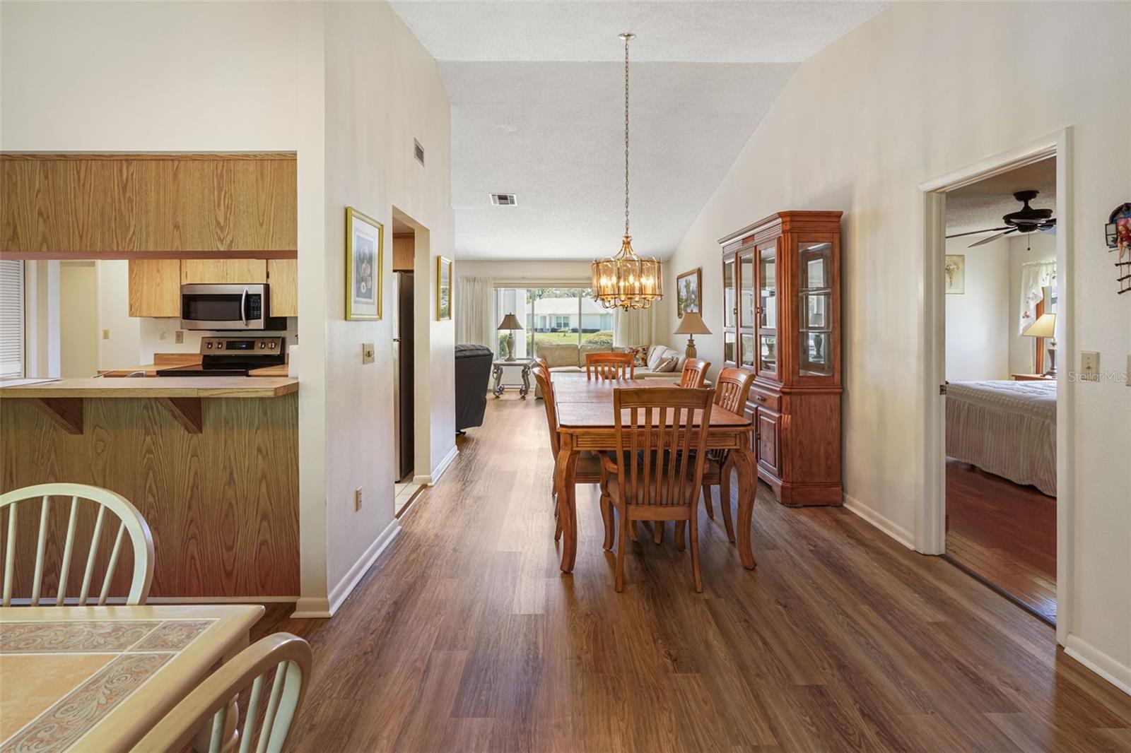 Image 6 of 47 For 7425 Leith Court