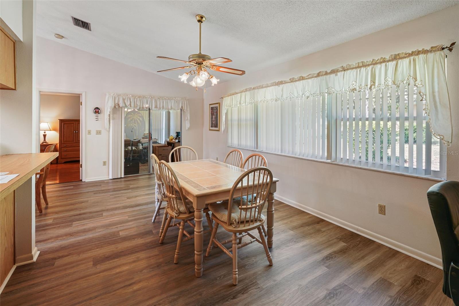 Image 7 of 47 For 7425 Leith Court