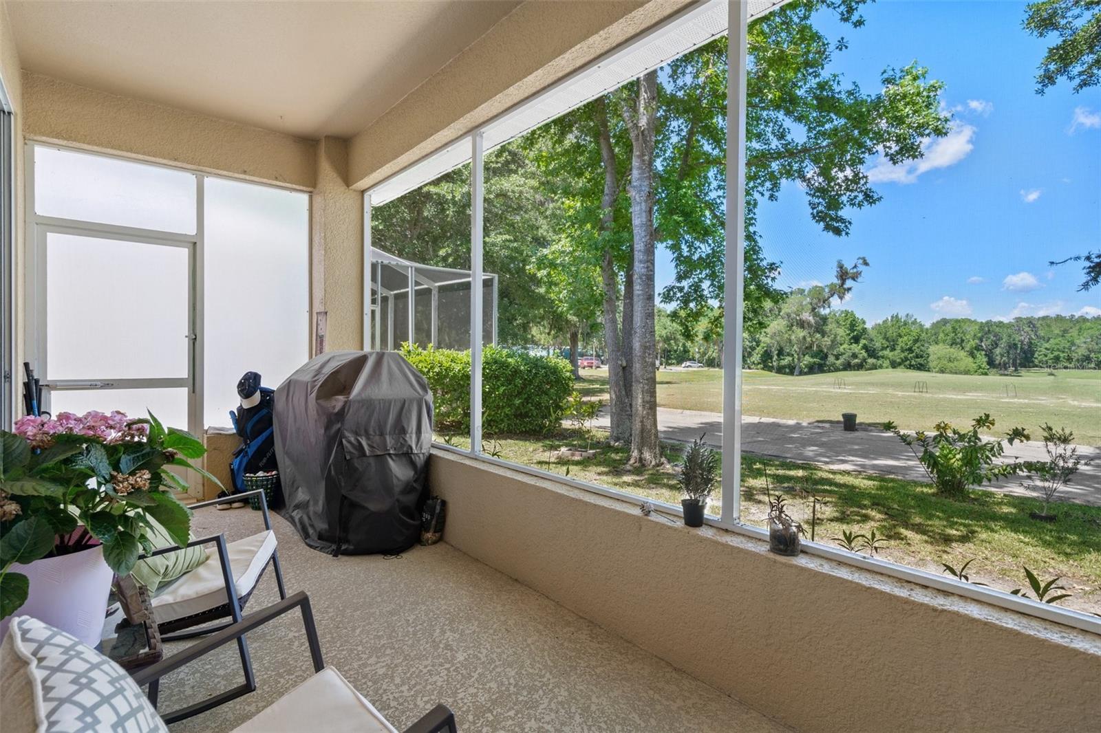 Listing photo id 35 for 5248 Esplande Court