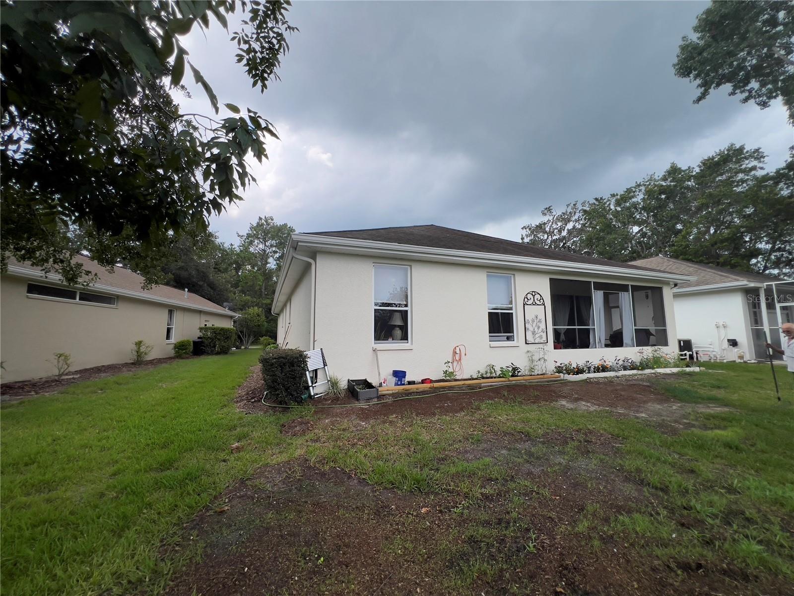 Listing photo id 39 for 5248 Esplande Court