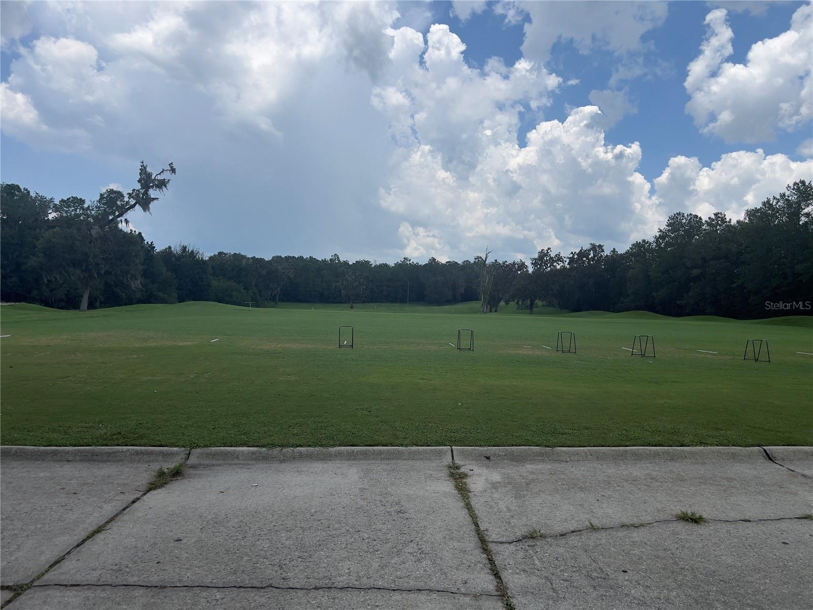 Listing photo id 40 for 5248 Esplande Court